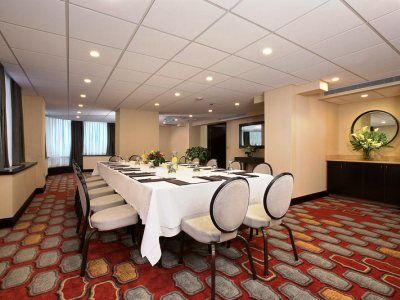 Holiday Express Downtown By Ihg Denver