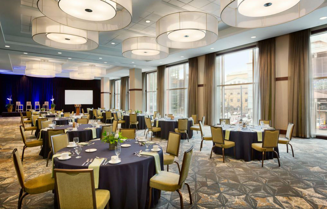 Embassy By Hilton Downtown Convention Center Hotel Denver