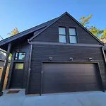 139 West Ellsworth