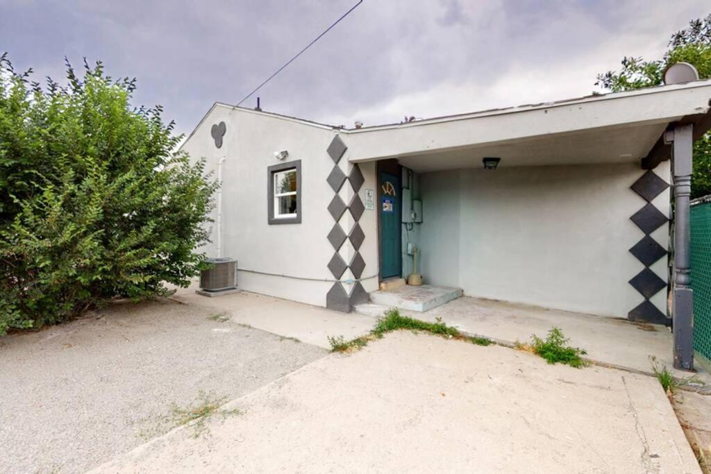 Remodeled 66th 3 King Beds In * Denver
