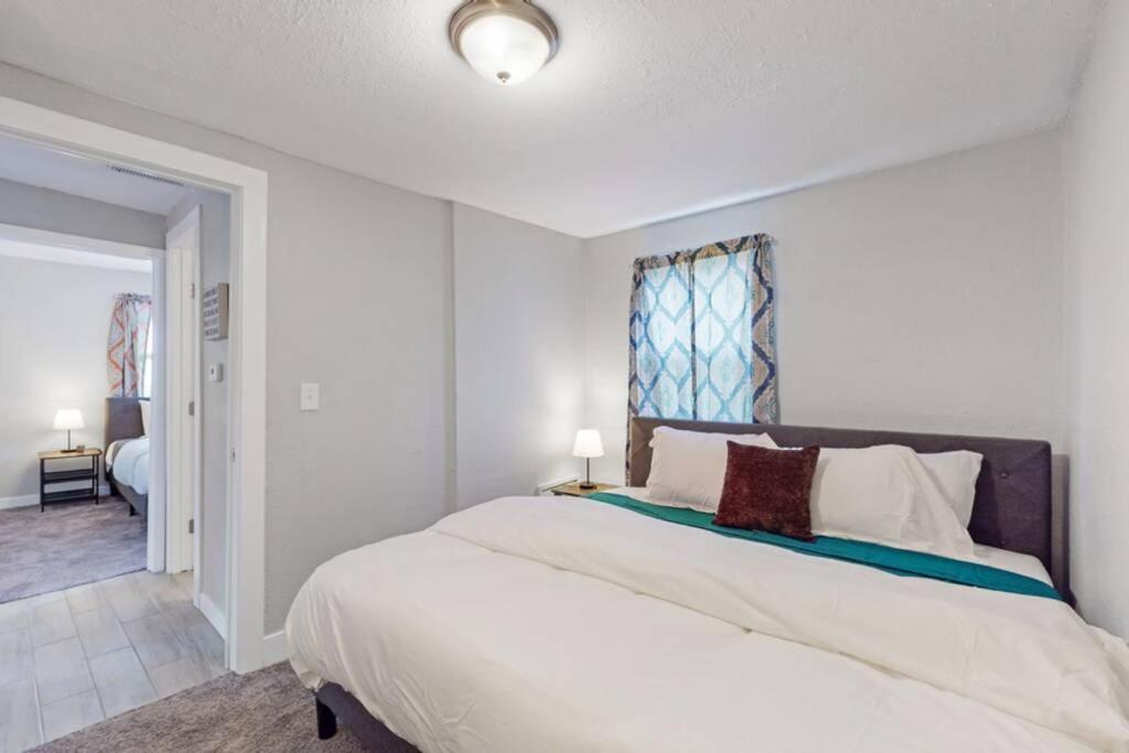 Remodeled 66th 3 King Beds In *