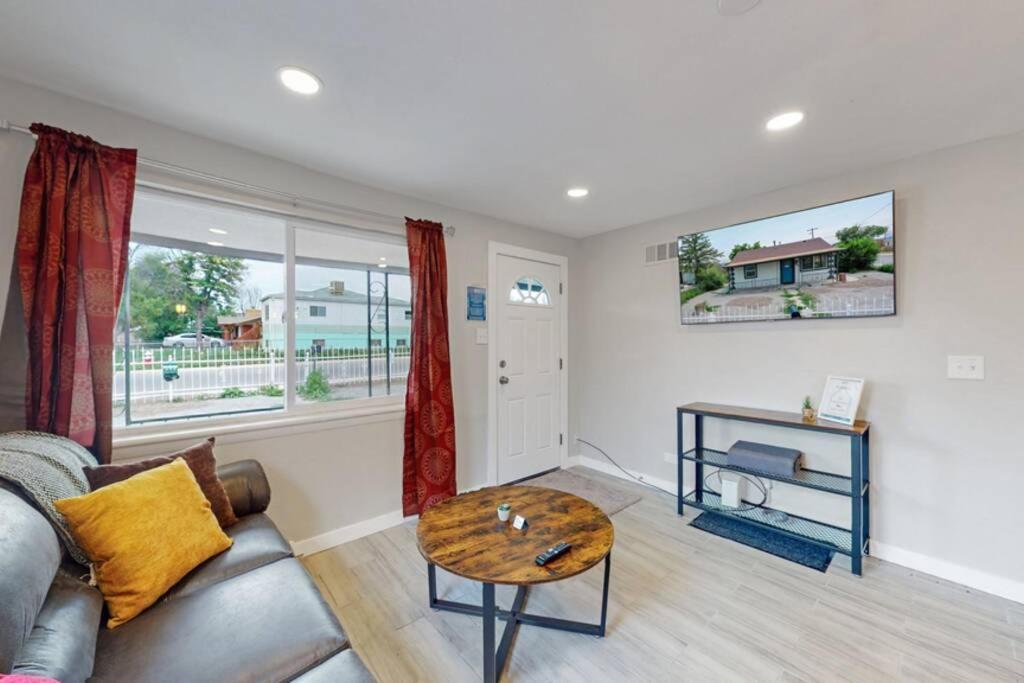 Remodeled 66th 3 King Beds In *