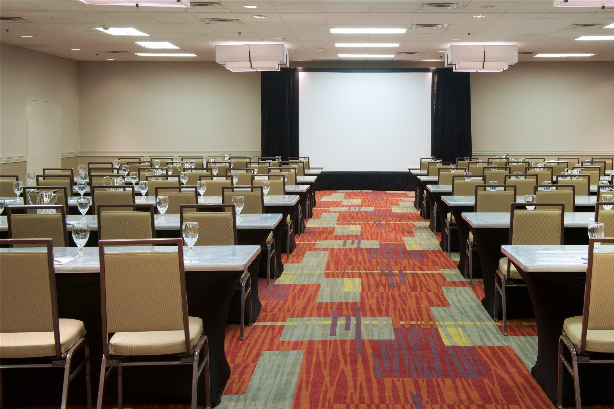 Hotel Embassy By Hilton Tech Center North Denver