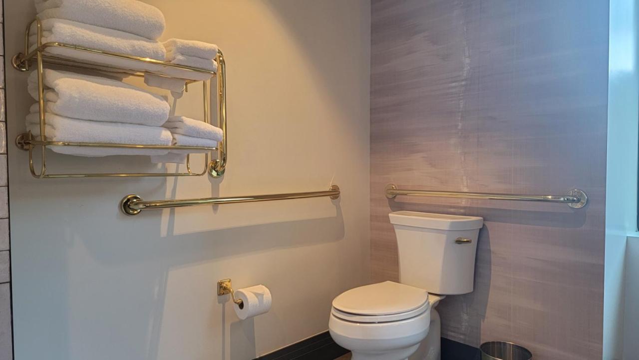 Hotel Clayton & Members Club 5*