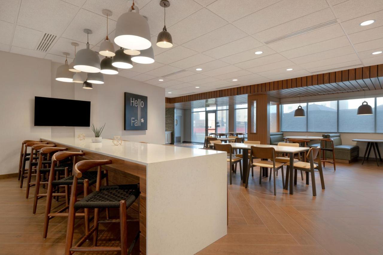 Fairfield By Marriott & Airport At Gateway Park Hotel Denver