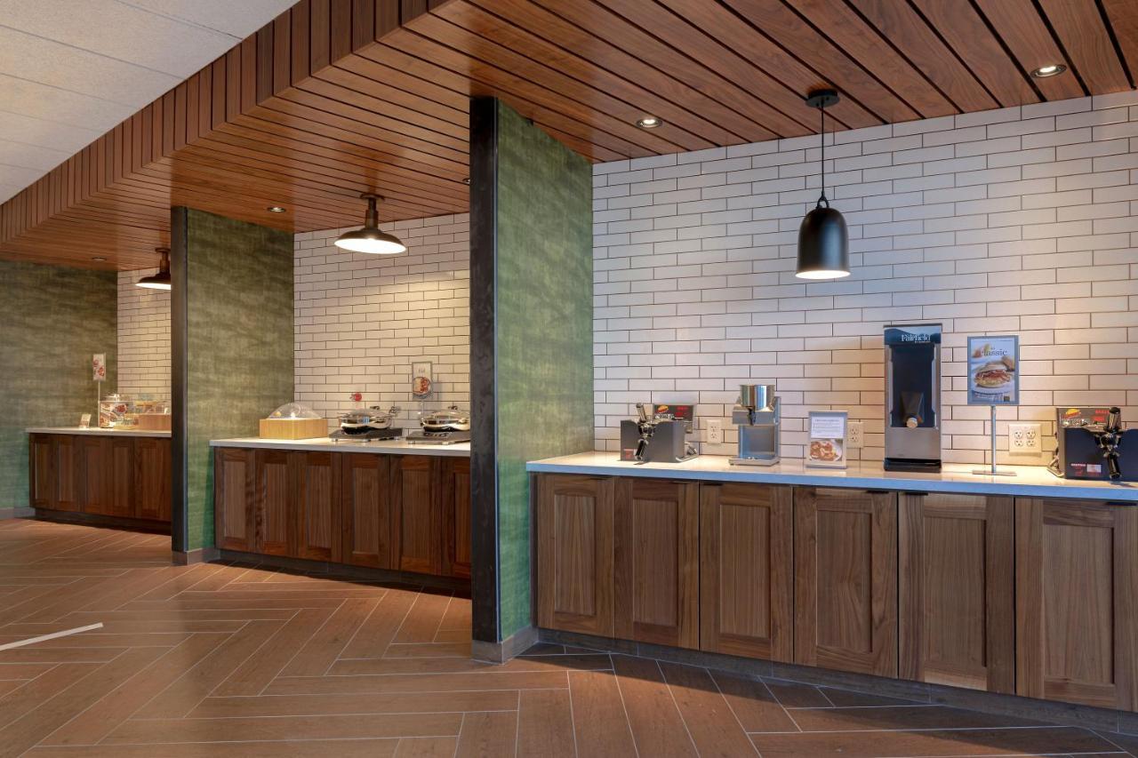 Hotel Fairfield By Marriott & Airport At Gateway Park Denver
