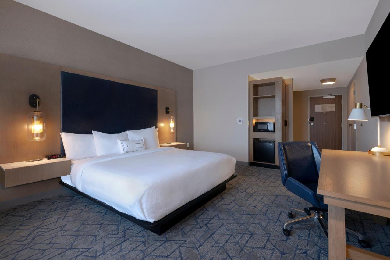 Fairfield By Marriott & Airport At Gateway Park Hotel Denver