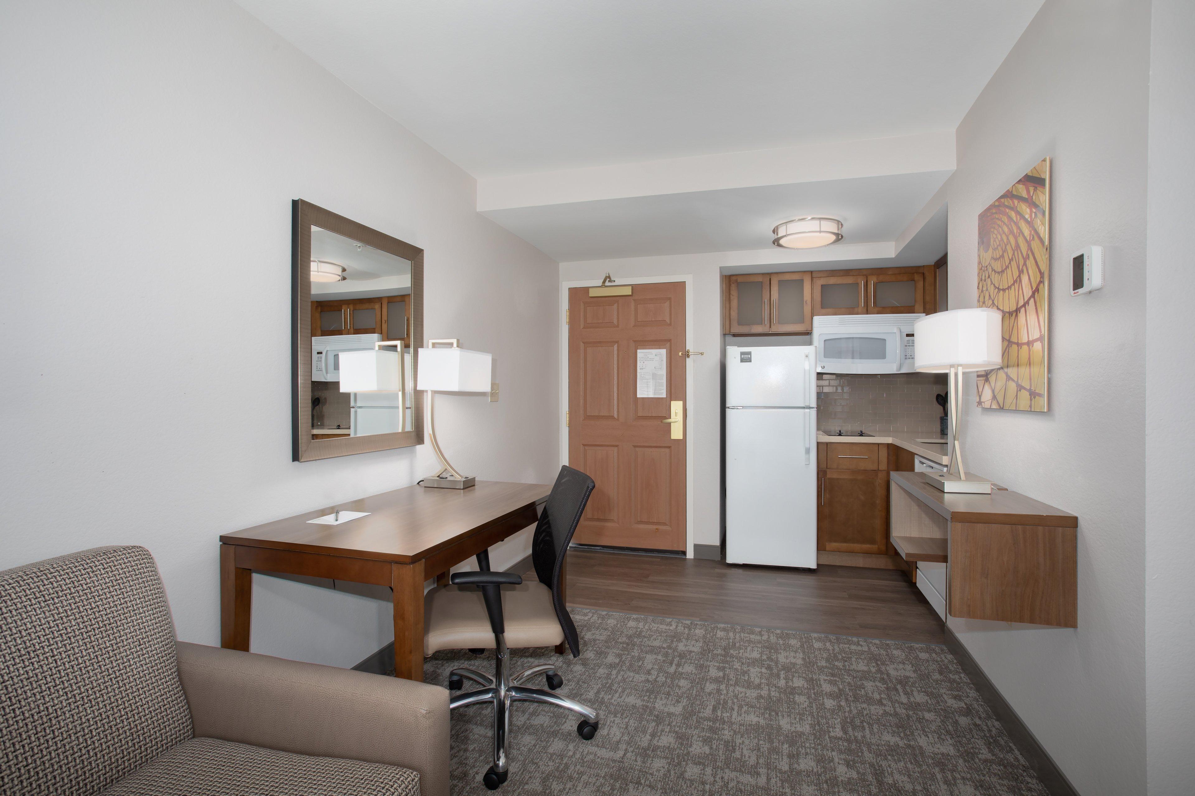 Staybridge International Airport By Ihg Hotel