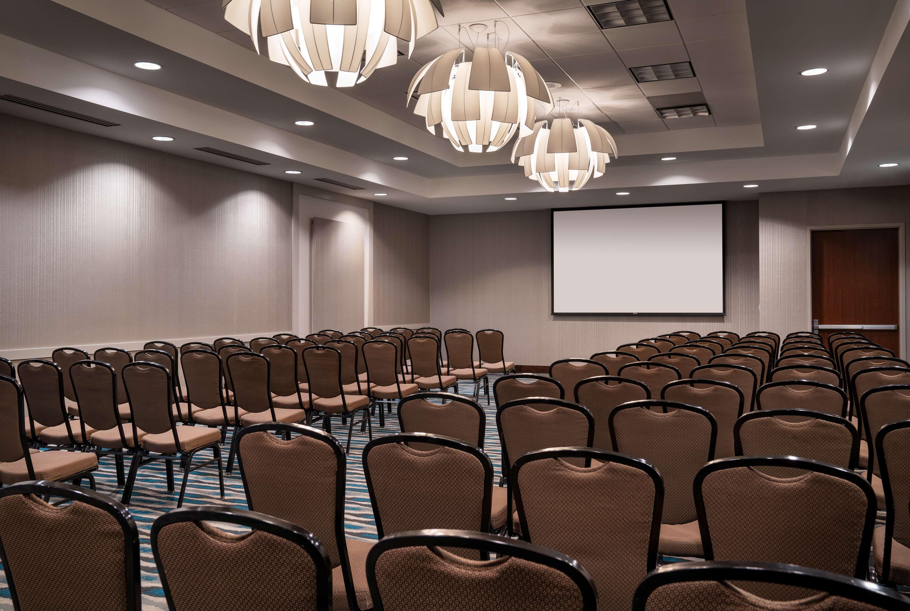 Hilton Garden Denver/cherry Creek Hotel 3*