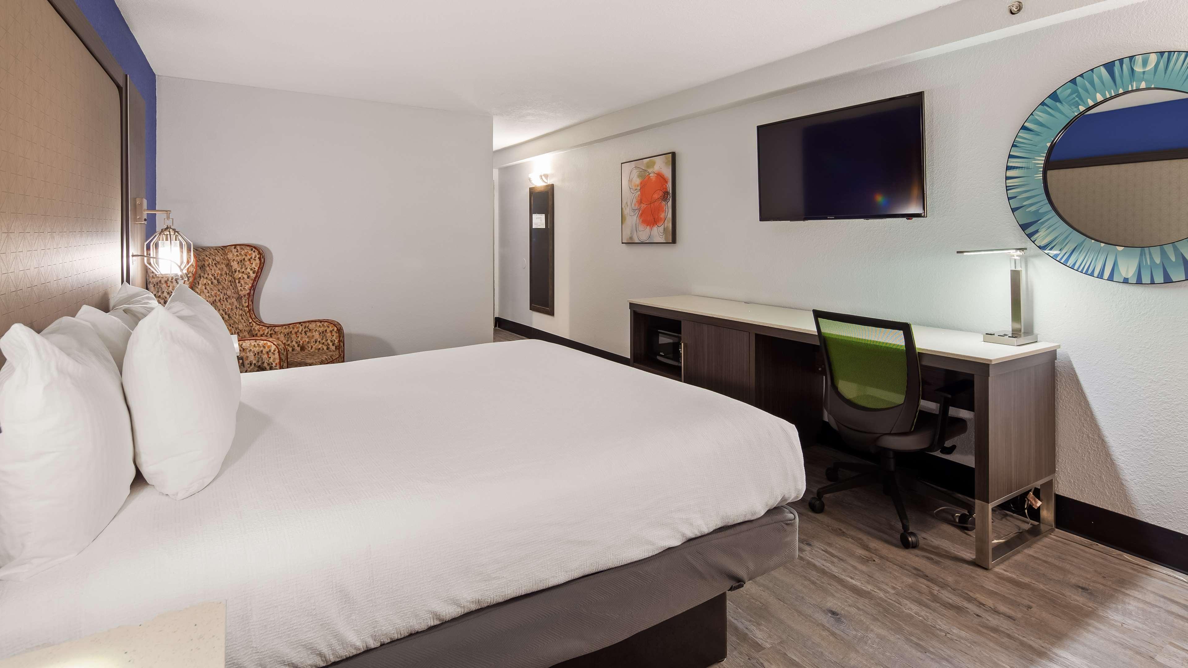 Best Western Plus Executive Residency Denver-central Park