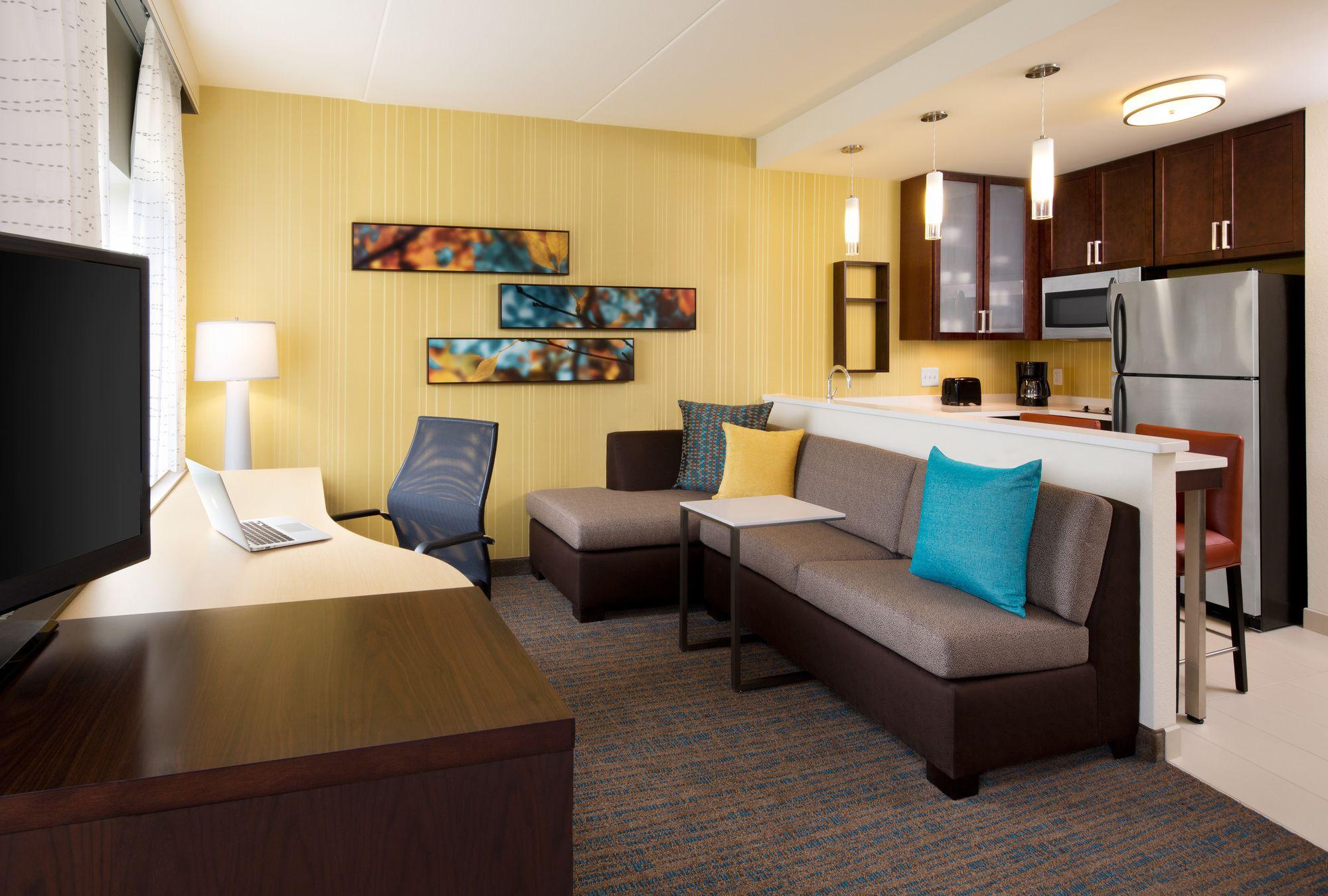 By Marriott Airport/convention Center Hotel Denver