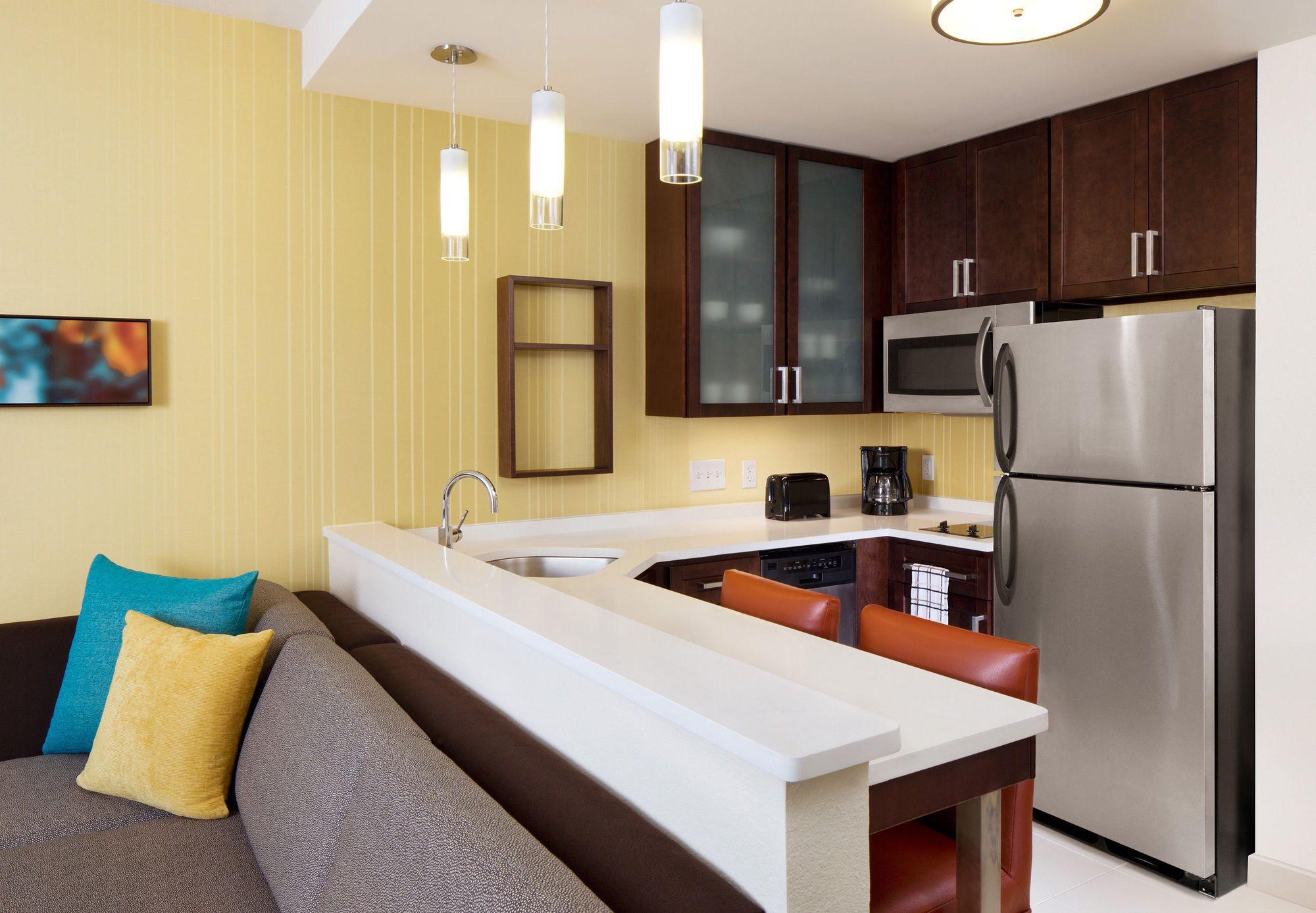 By Marriott Airport/convention Center Denver