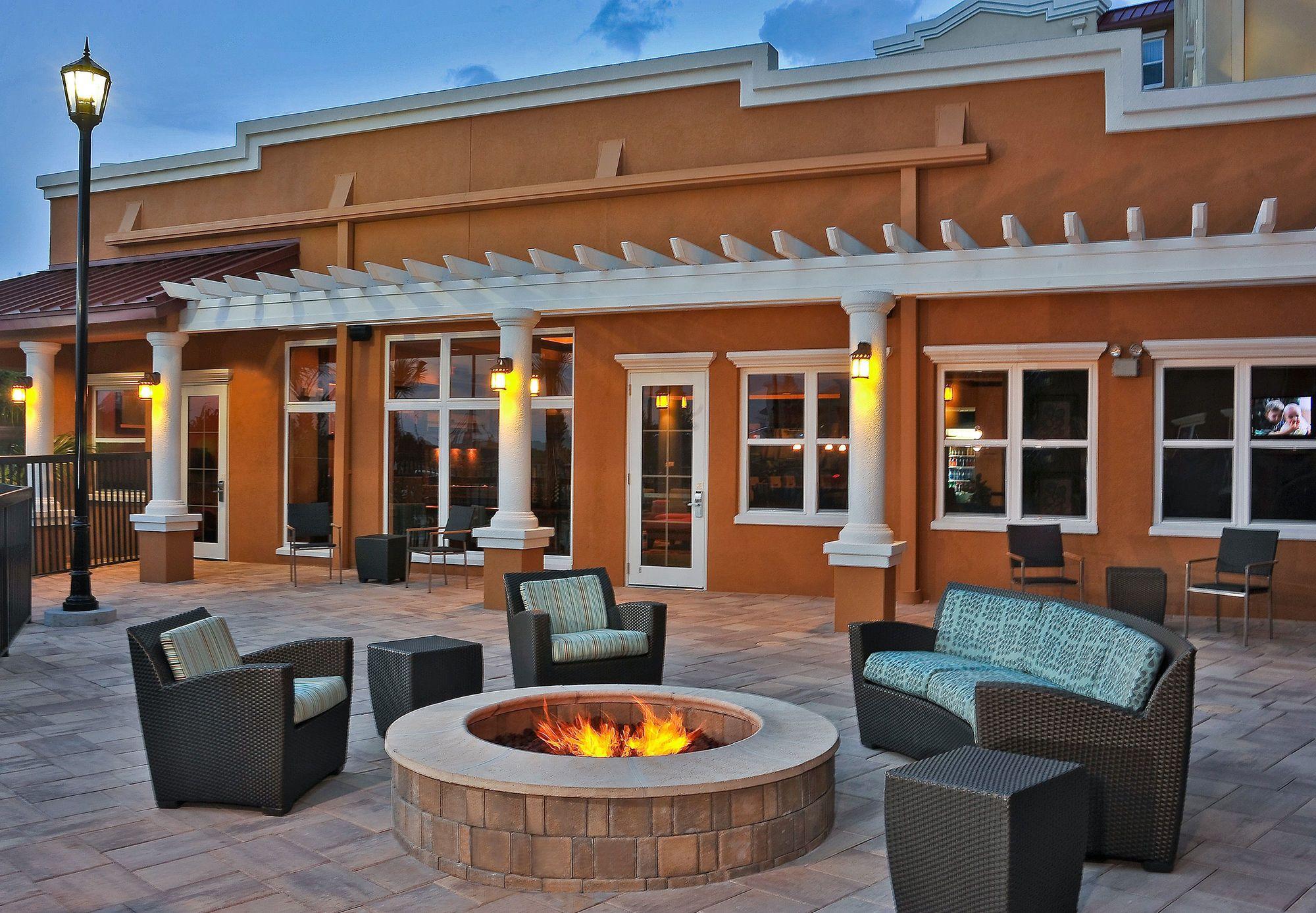 By Marriott Airport/convention Center 3*