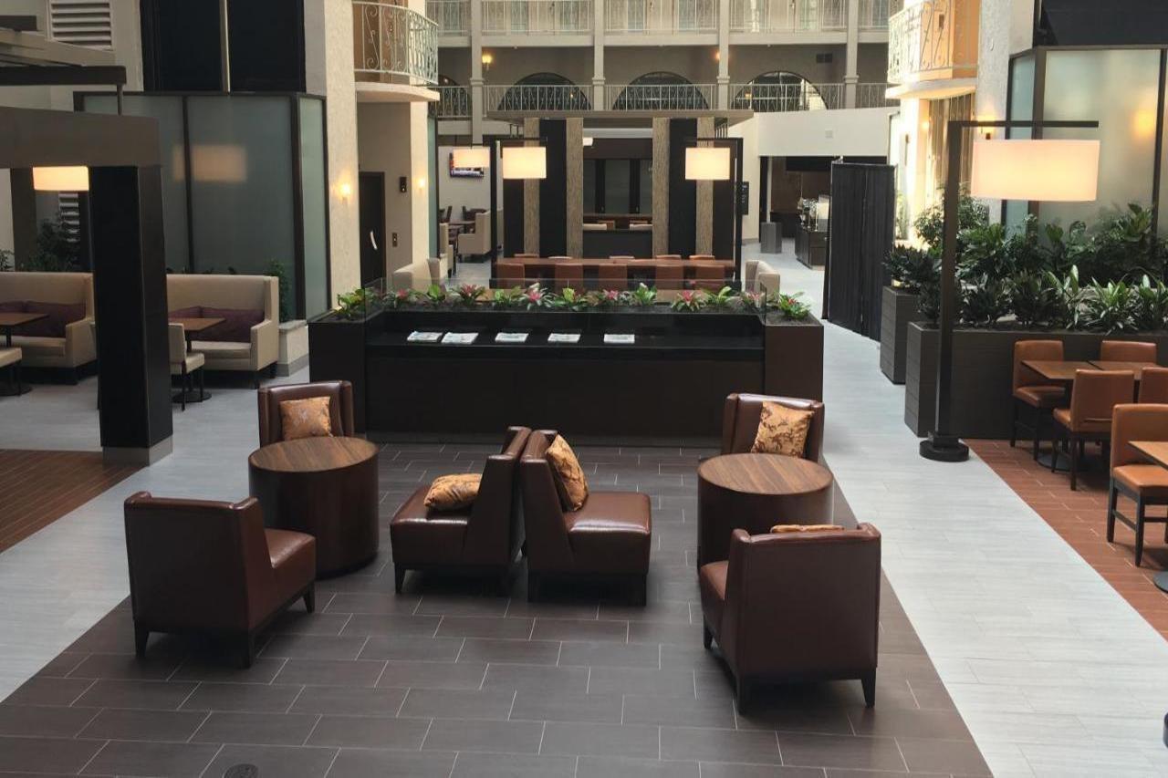 Hotel Embassy By Hilton Tech Center North 3*