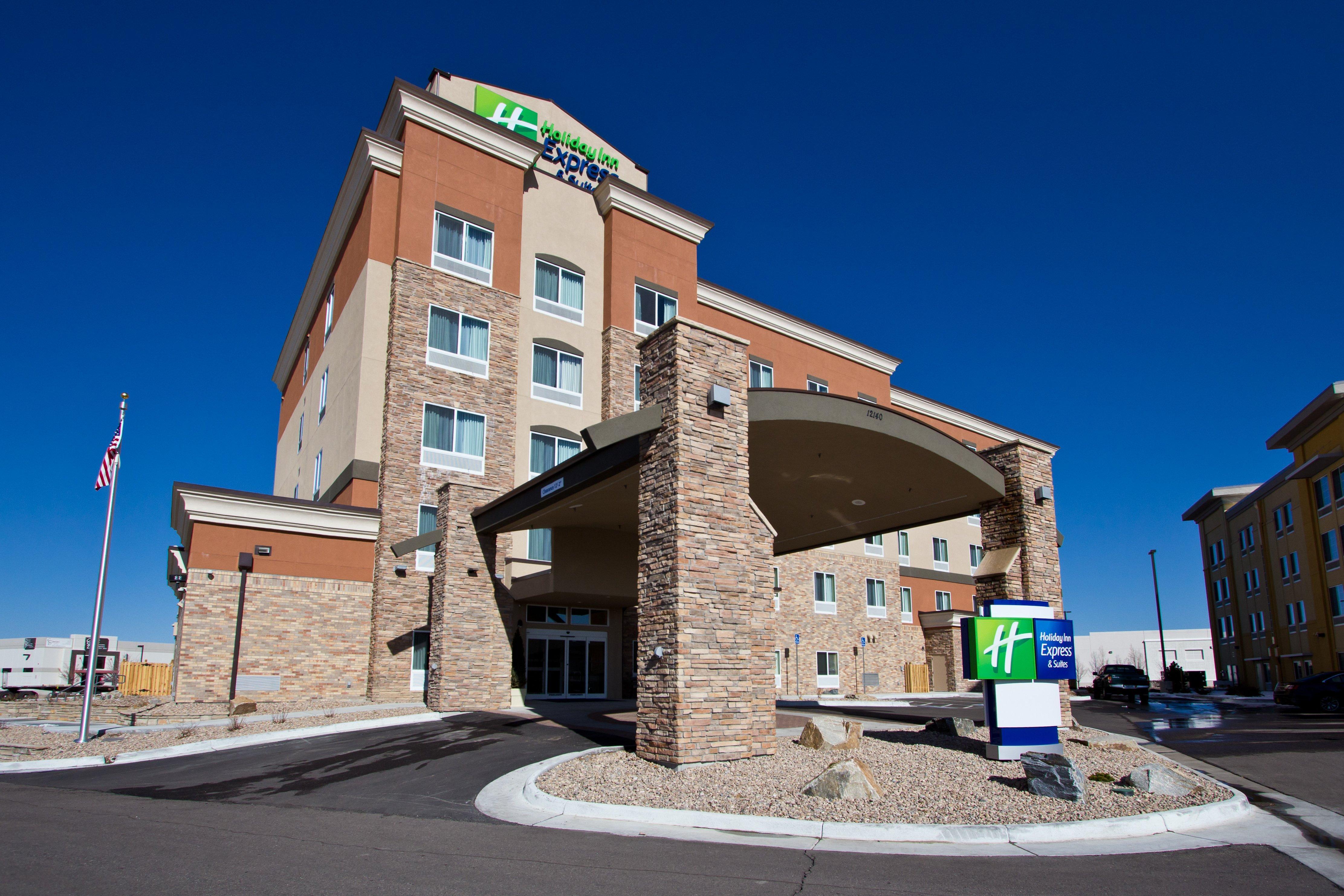 Express And East Peoria Street By Ihg Hotel