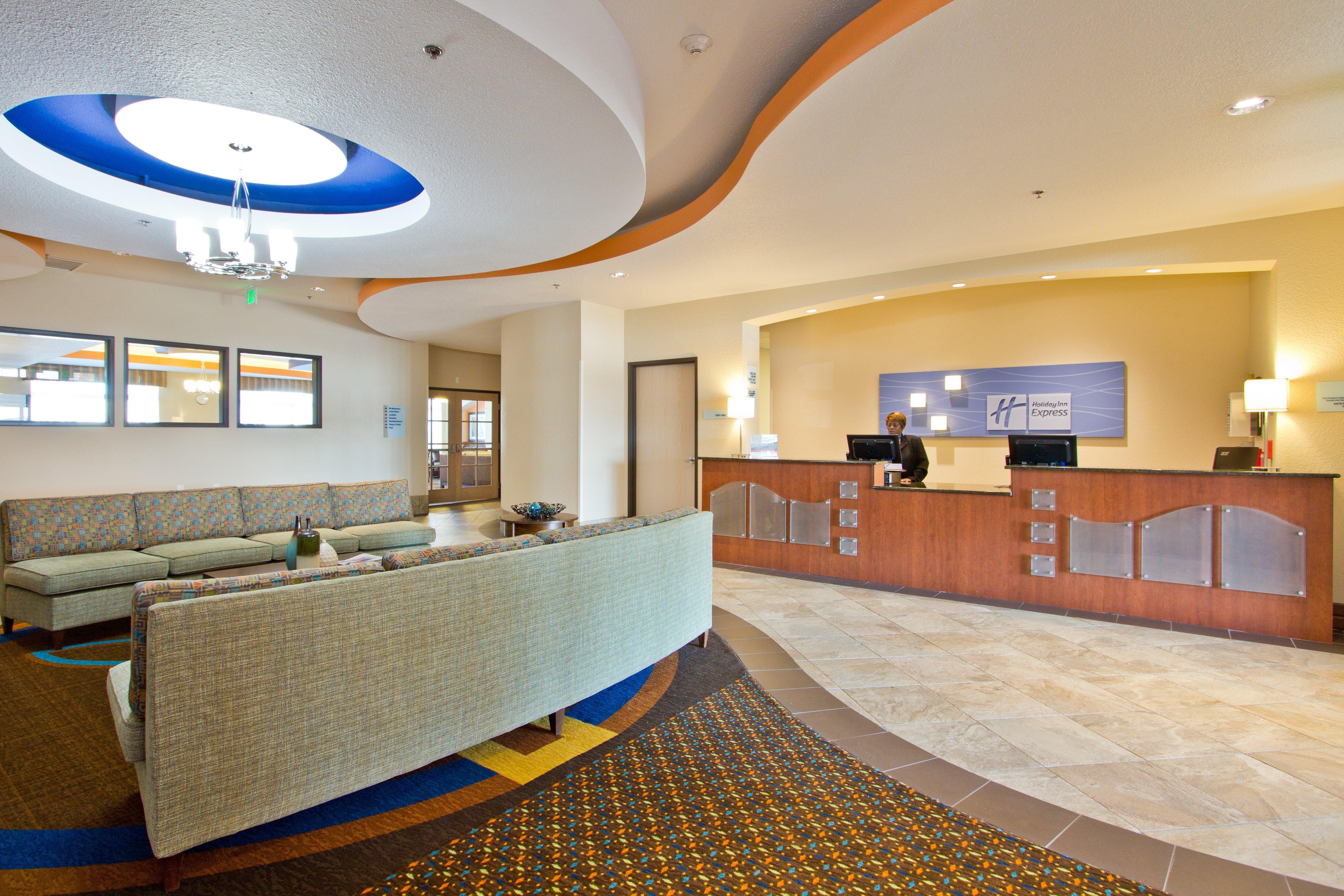 Hotel Express And East Peoria Street By Ihg Denver