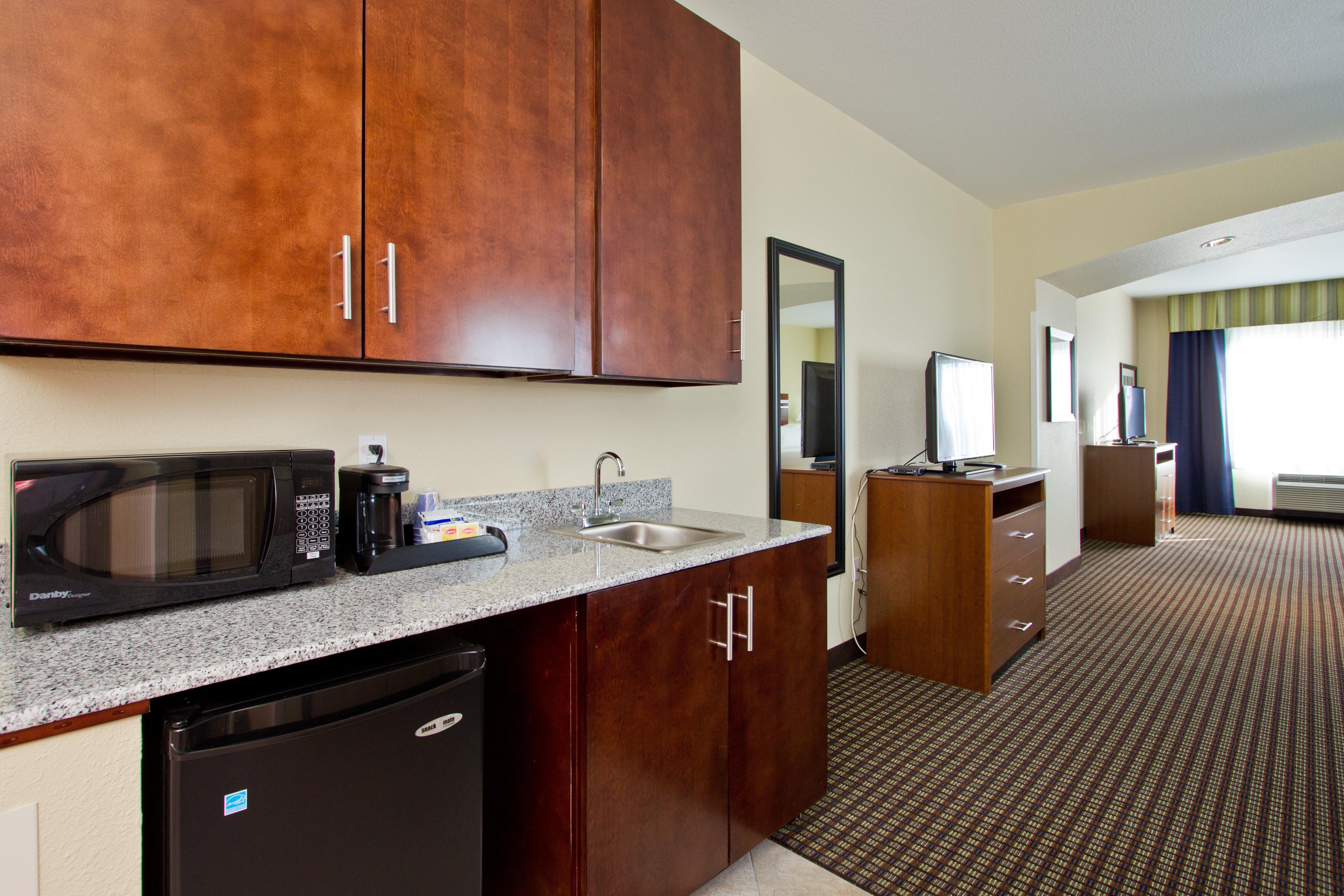 Express And East Peoria Street By Ihg Hotel Denver