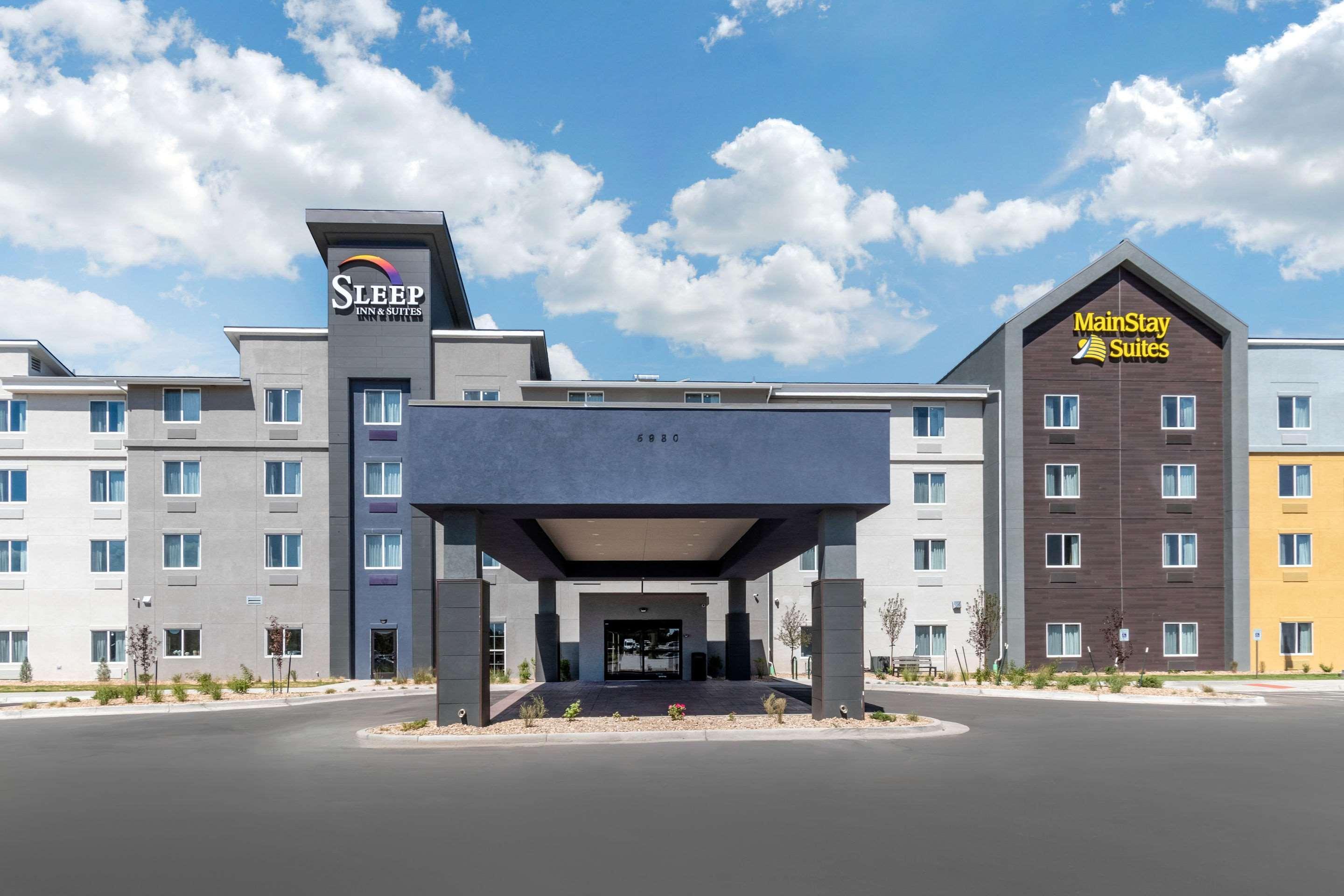 Hotel Sleep & International Airport