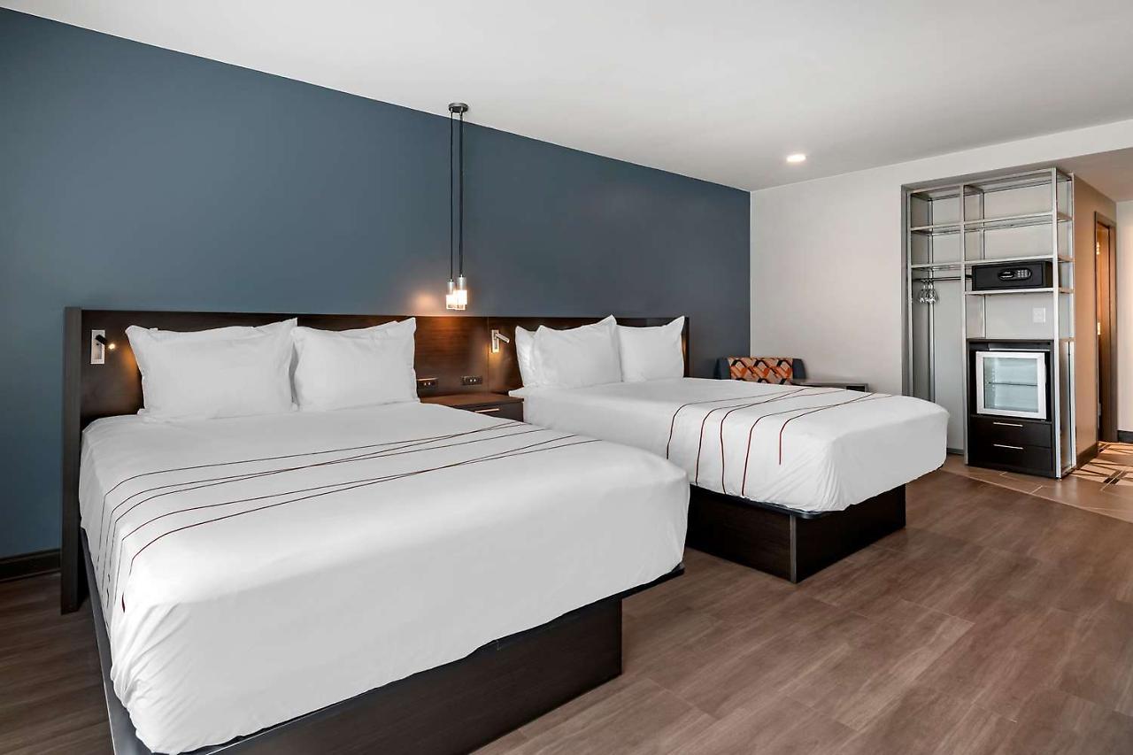 Vib By Western Rino 3*