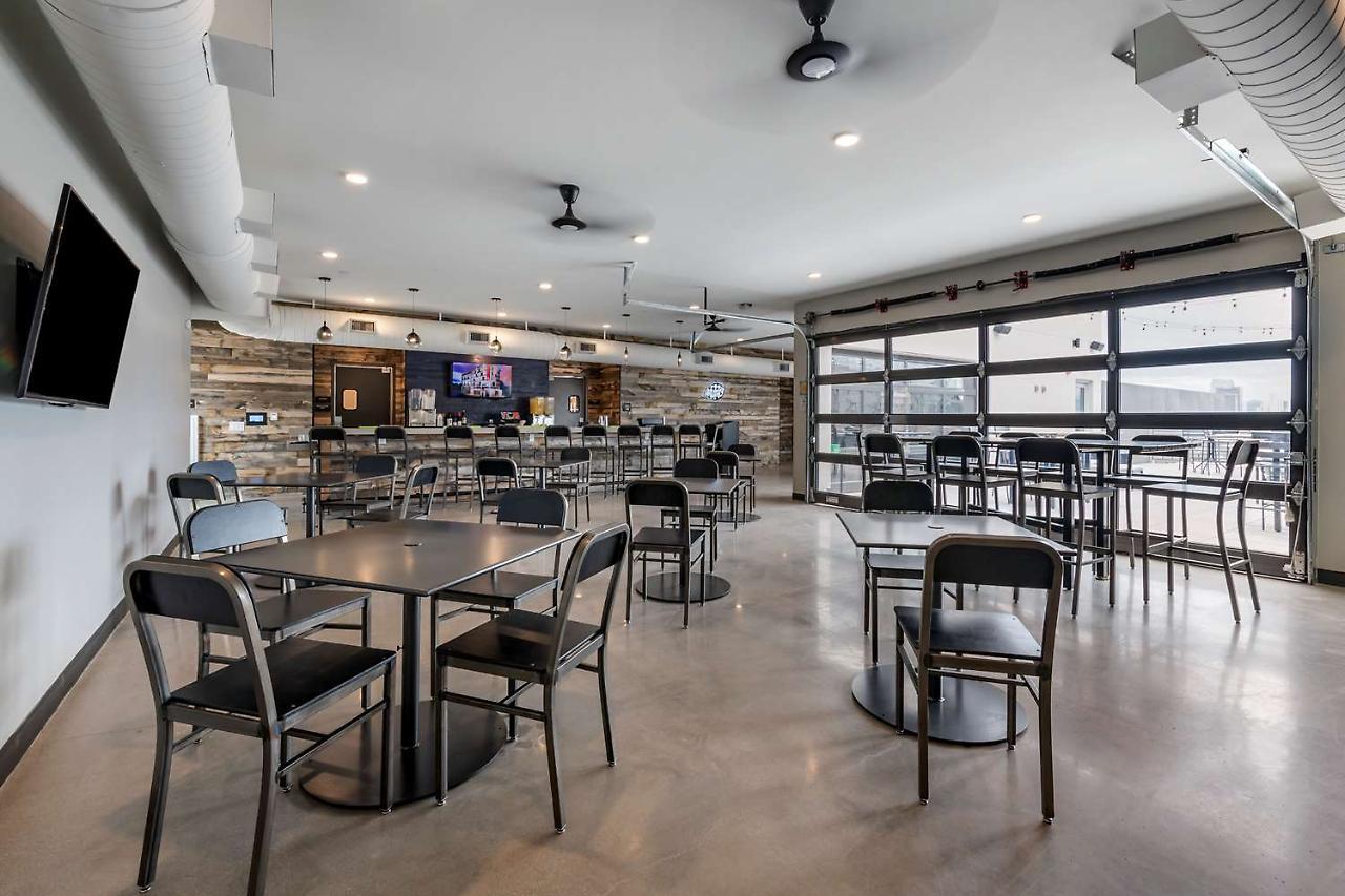 Vib By Western Rino