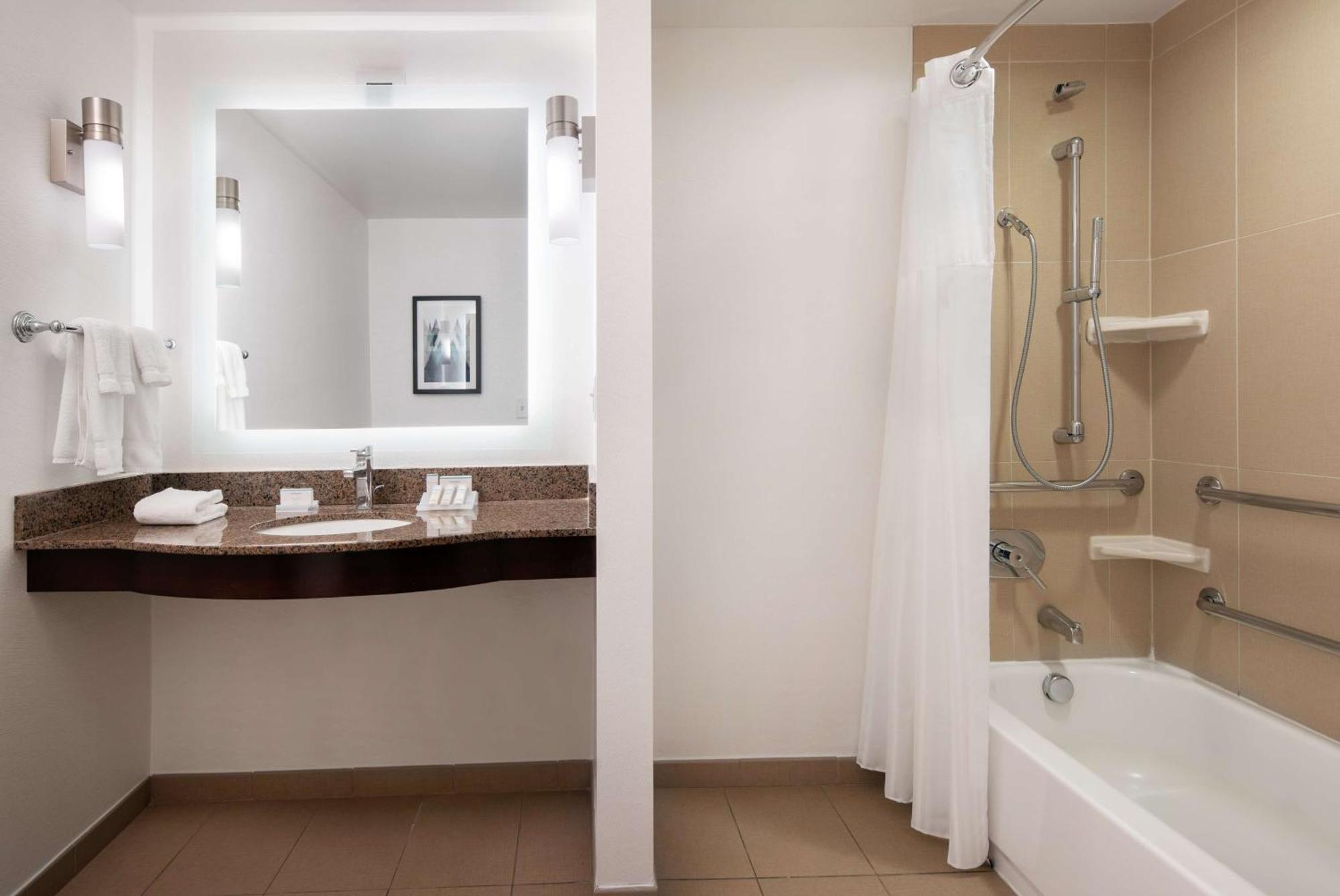 Hilton Garden Denver/cherry Creek