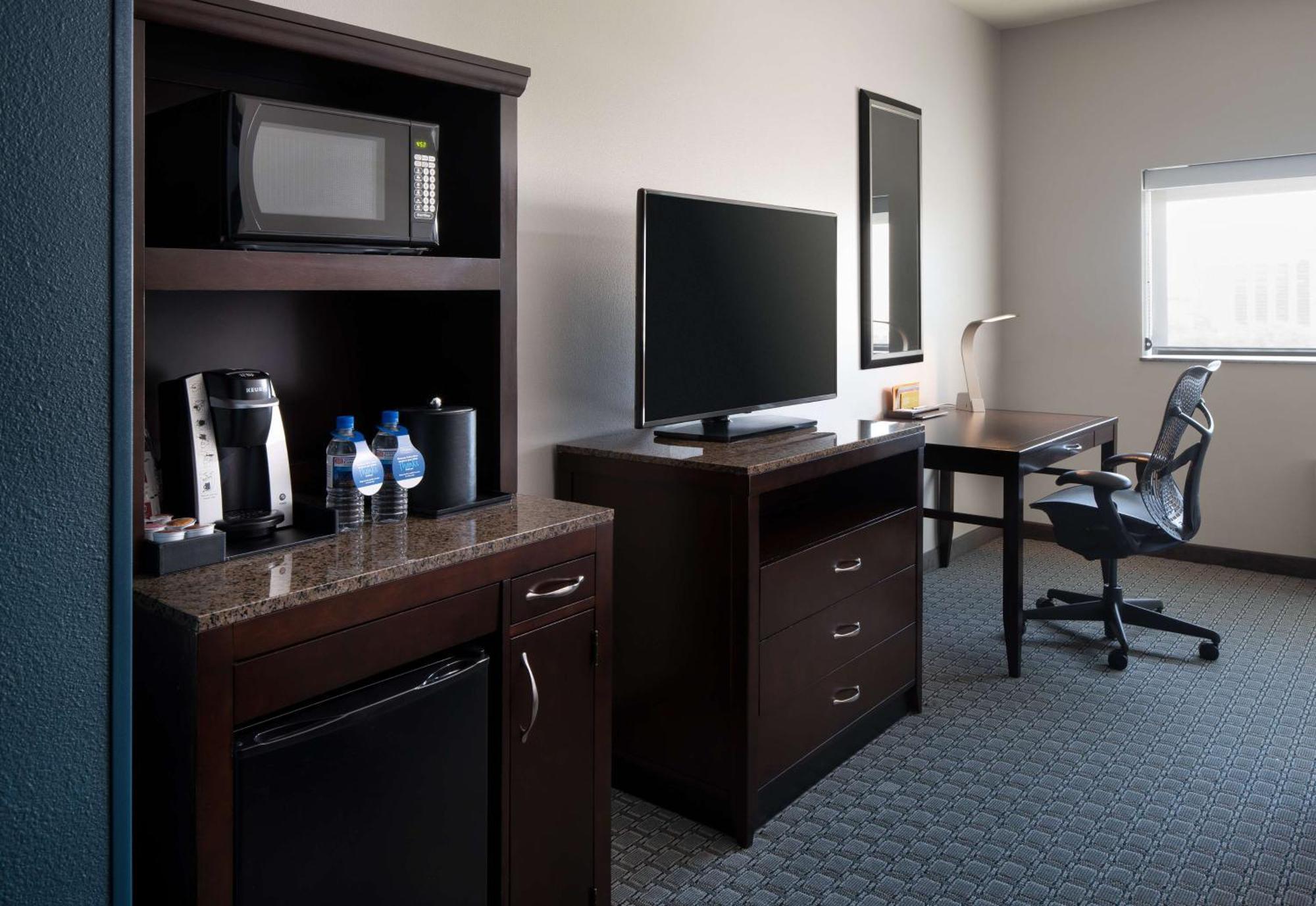 Hilton Garden Denver/cherry Creek 3*