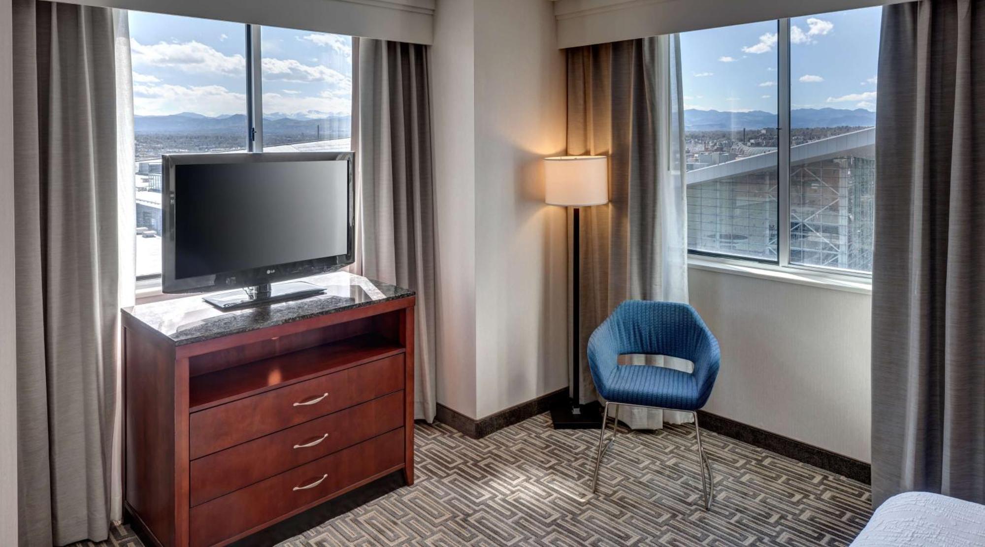 Hilton Garden Downtown Hotel 3*