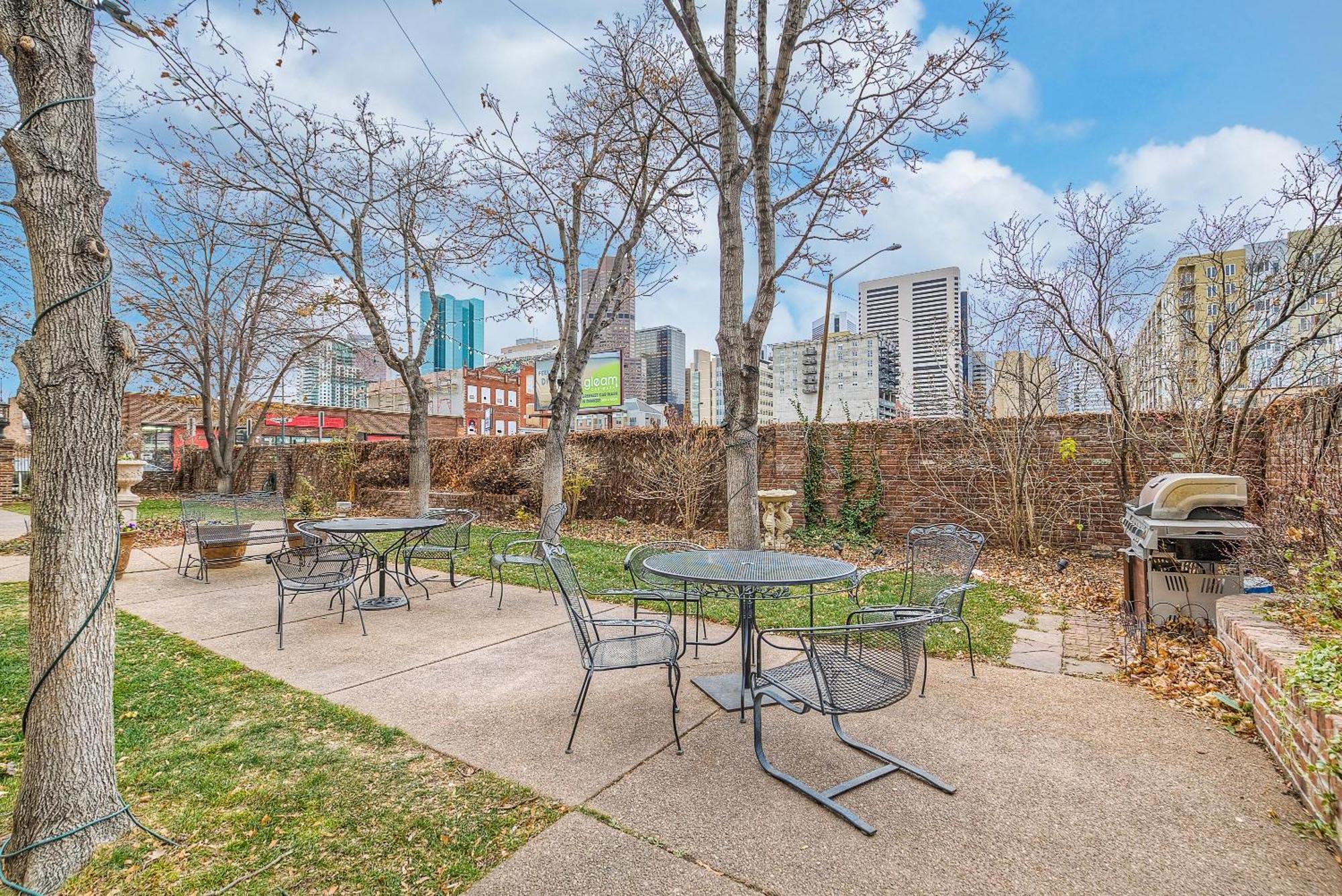 2193 Arapahoe St Unit 17 Denver