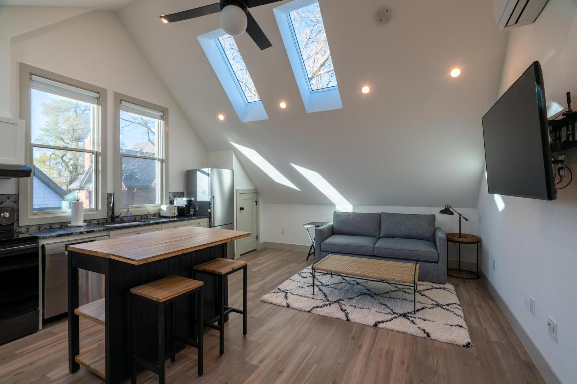 Holiday home 139 West Ellsworth Denver
