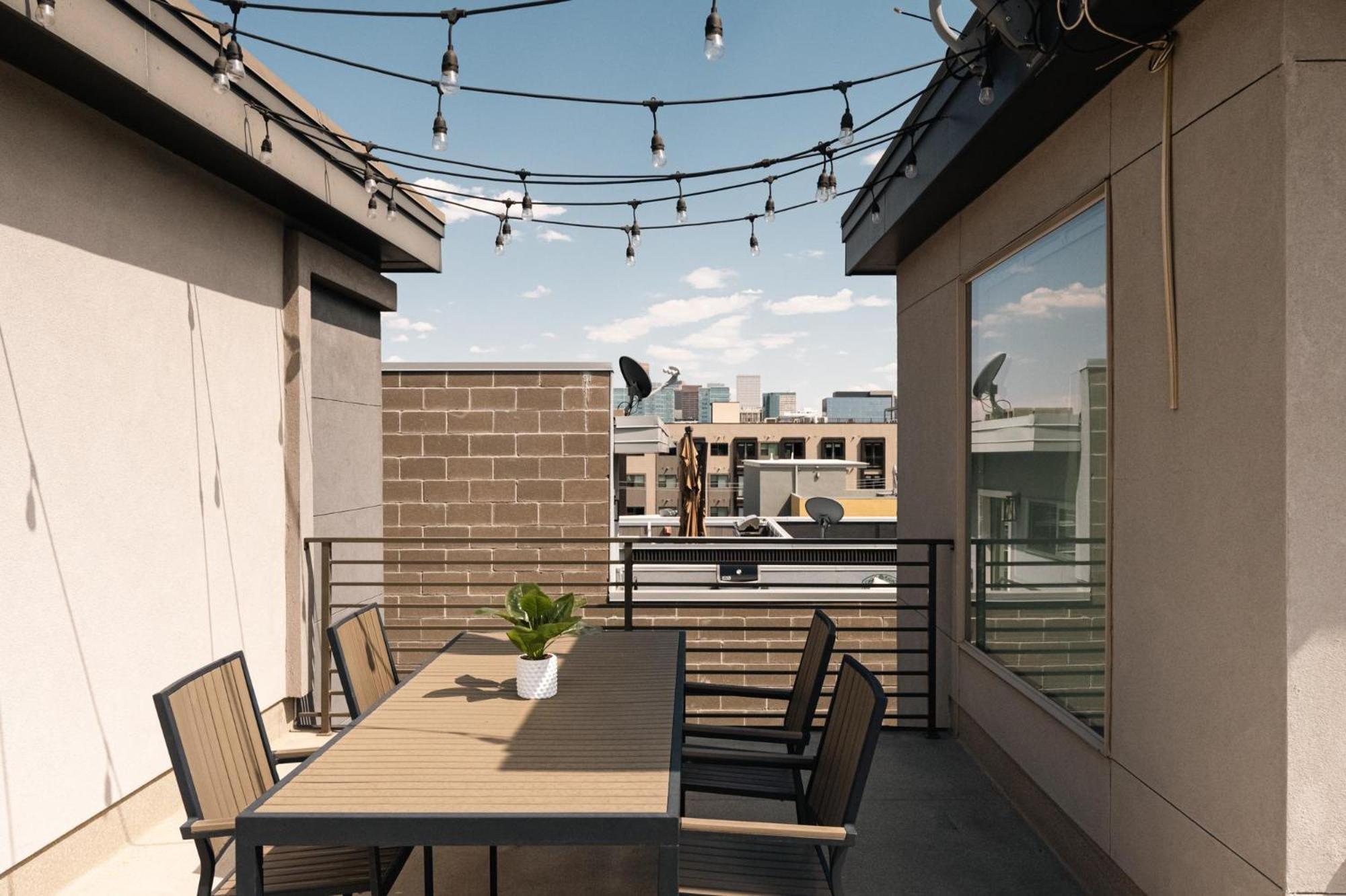 Vogue Posh Pad - Center Of Lohi - Large Roof Deck Holiday home Denver
