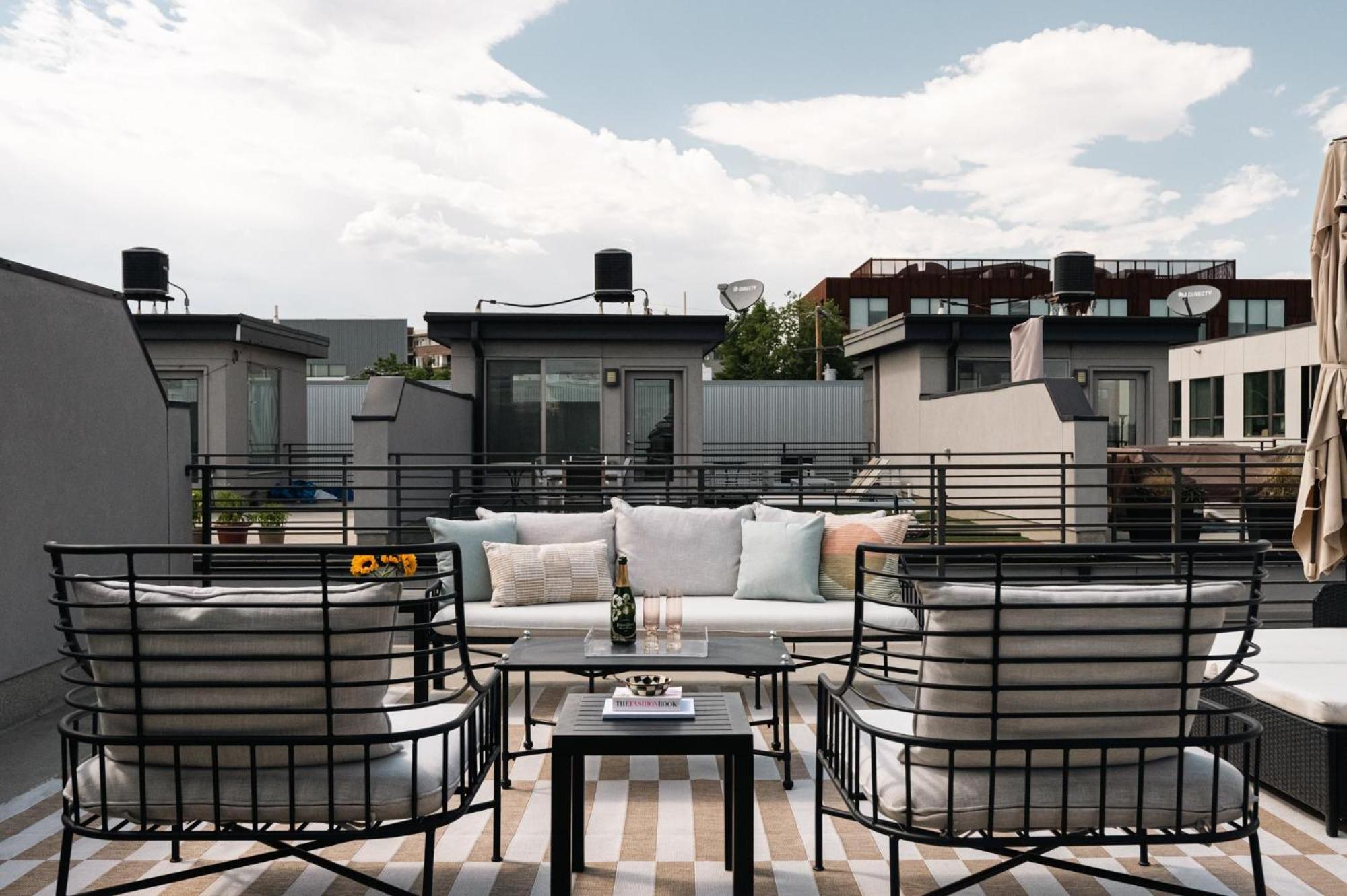 Holiday home Vogue Posh Pad - Center Of Lohi - Large Roof Deck