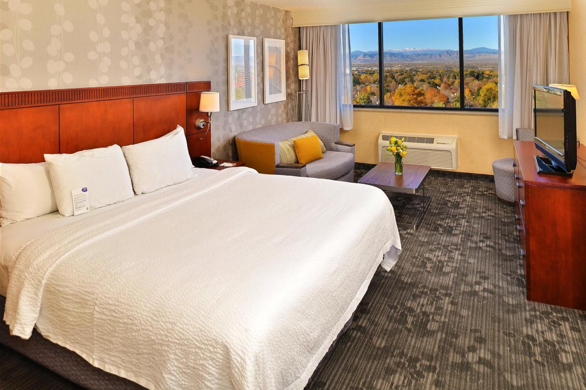 Courtyard By Marriott Cherry Creek Denver