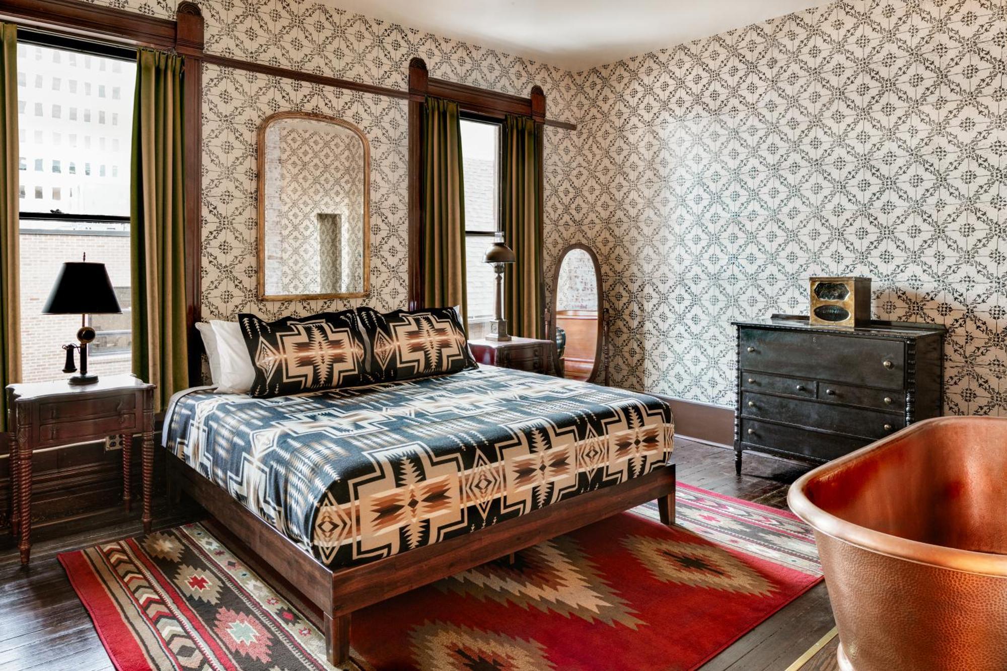 Urban Cowboy Hotel *