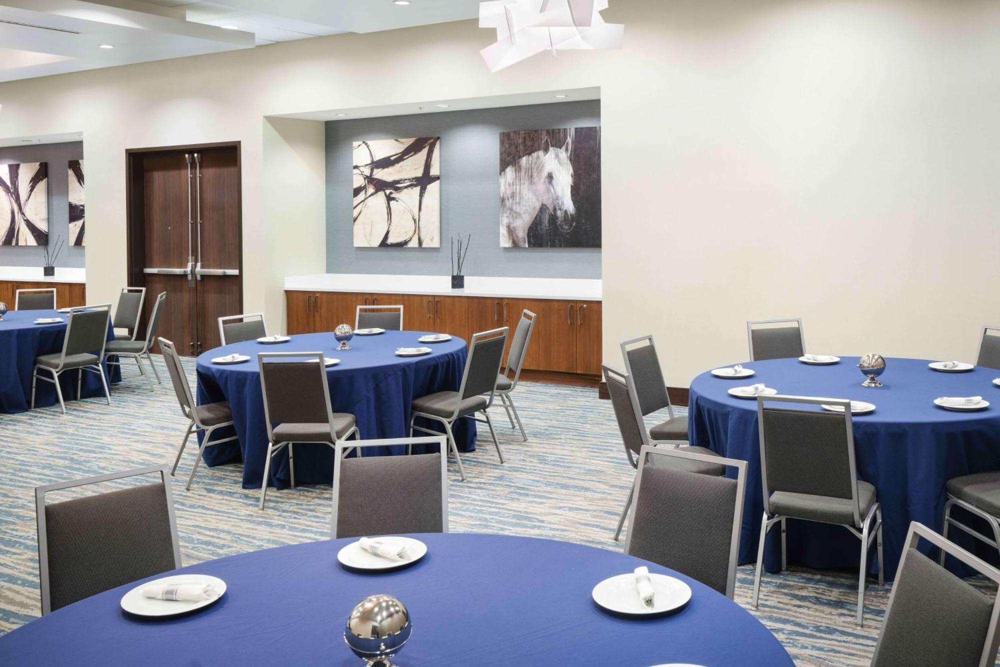 Homewood Suites- Downtown Convention Center Denver