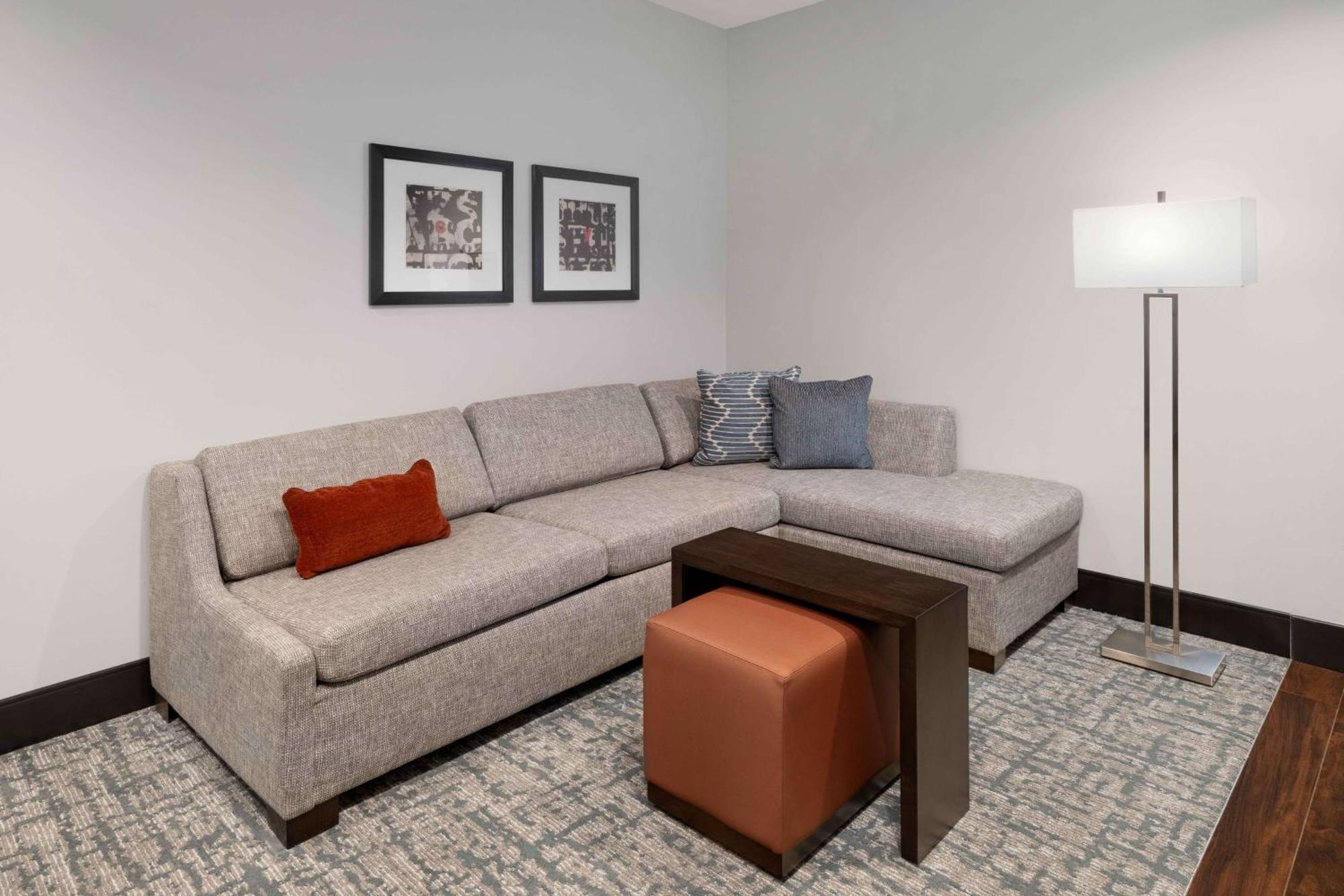 Hotel Homewood Suites- Downtown Convention Center 3*