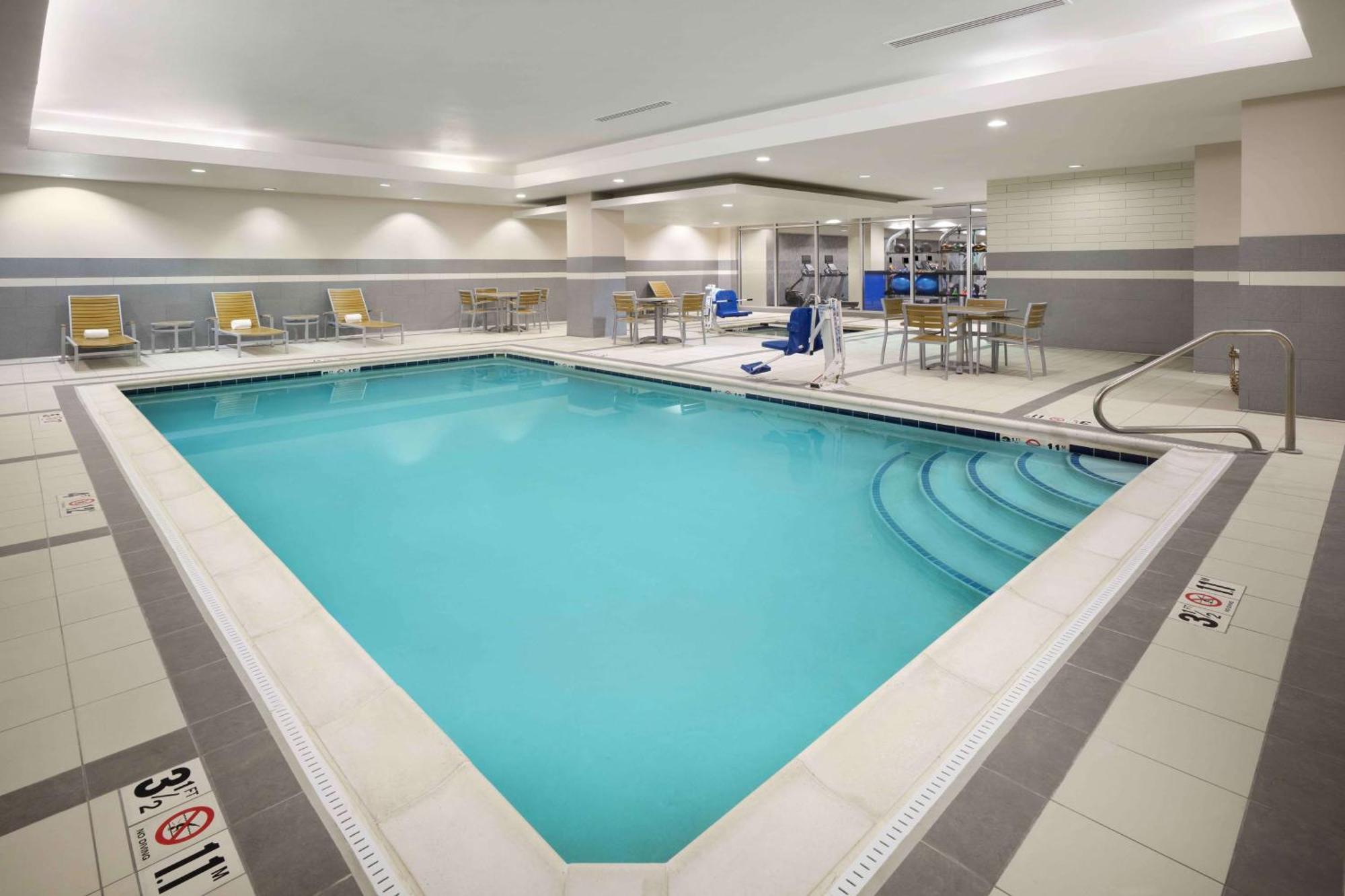 Hotel Homewood Suites- Downtown Convention Center
