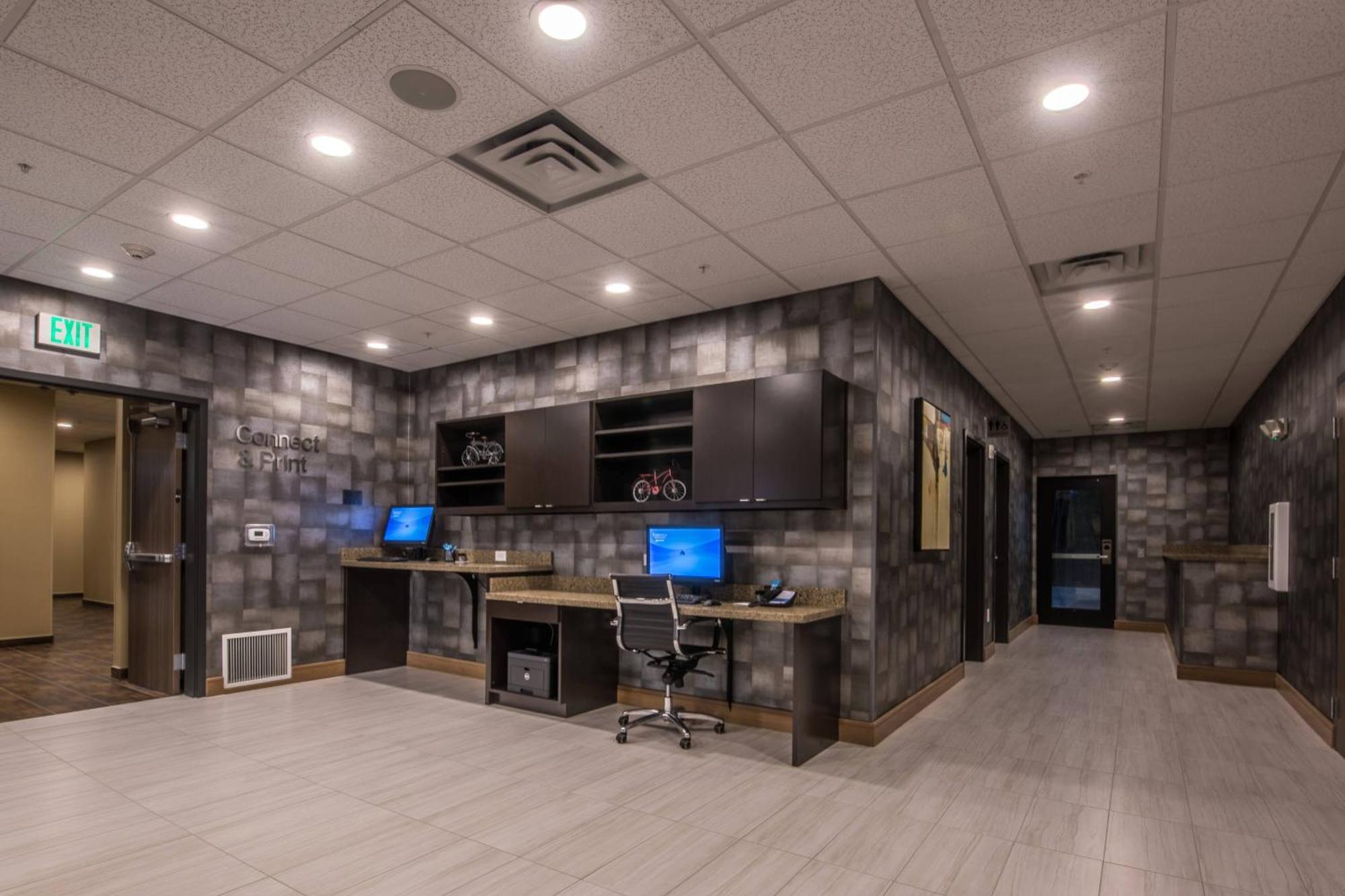 Fairfield & By Marriott Downtown Hotel Denver