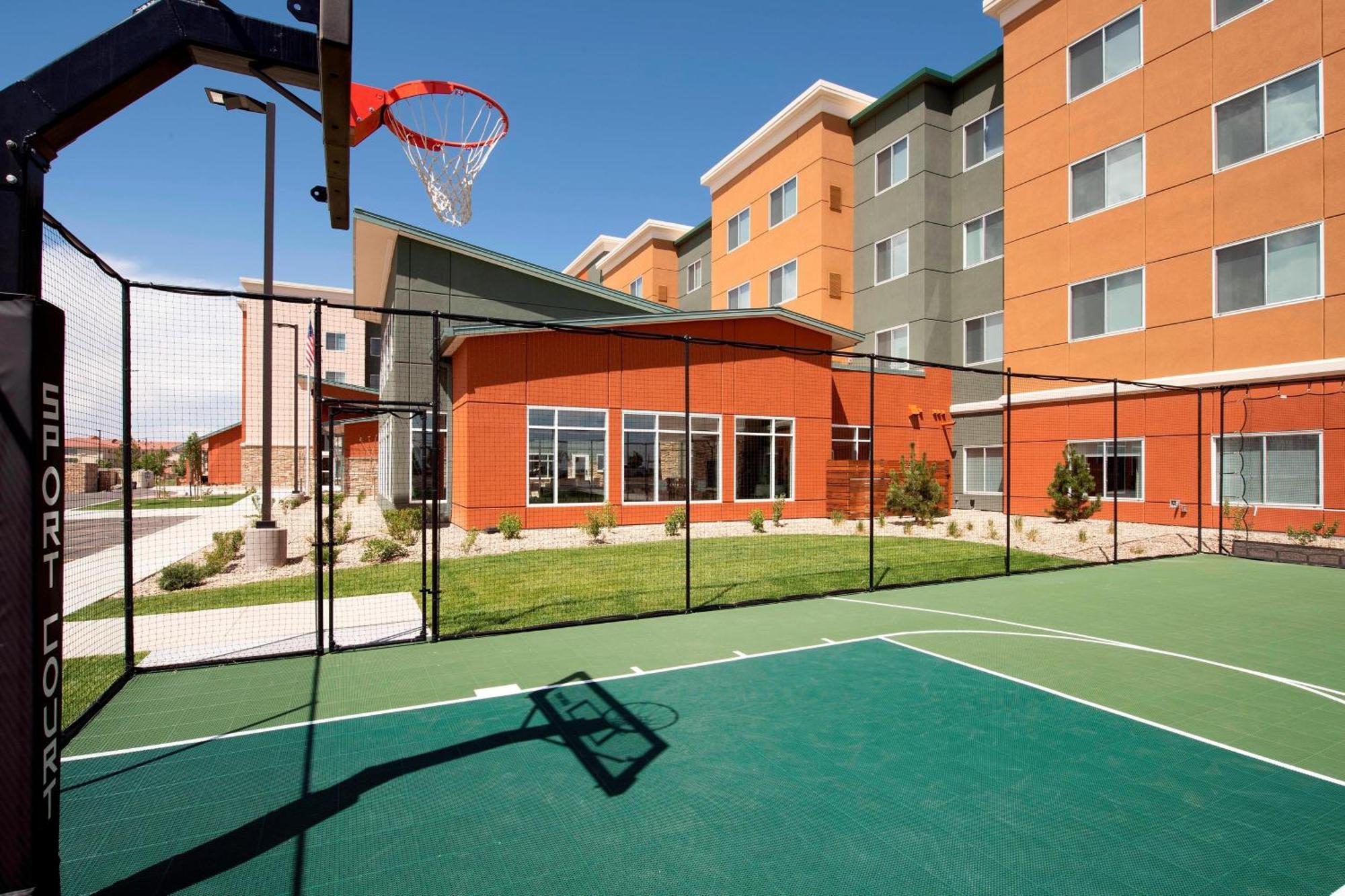 Hotel By Marriott Airport/convention Center 3*