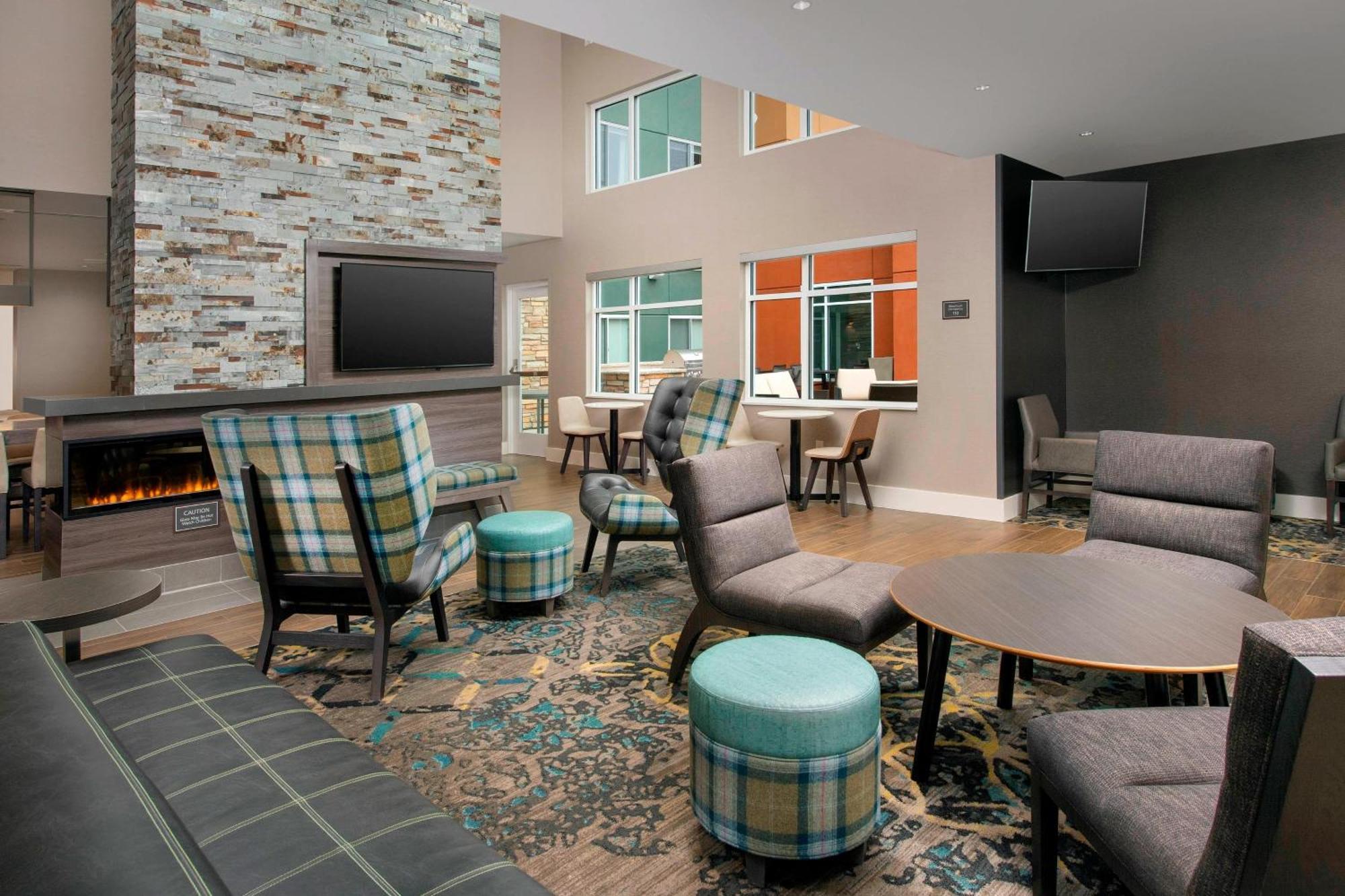 By Marriott Airport/convention Center 3*