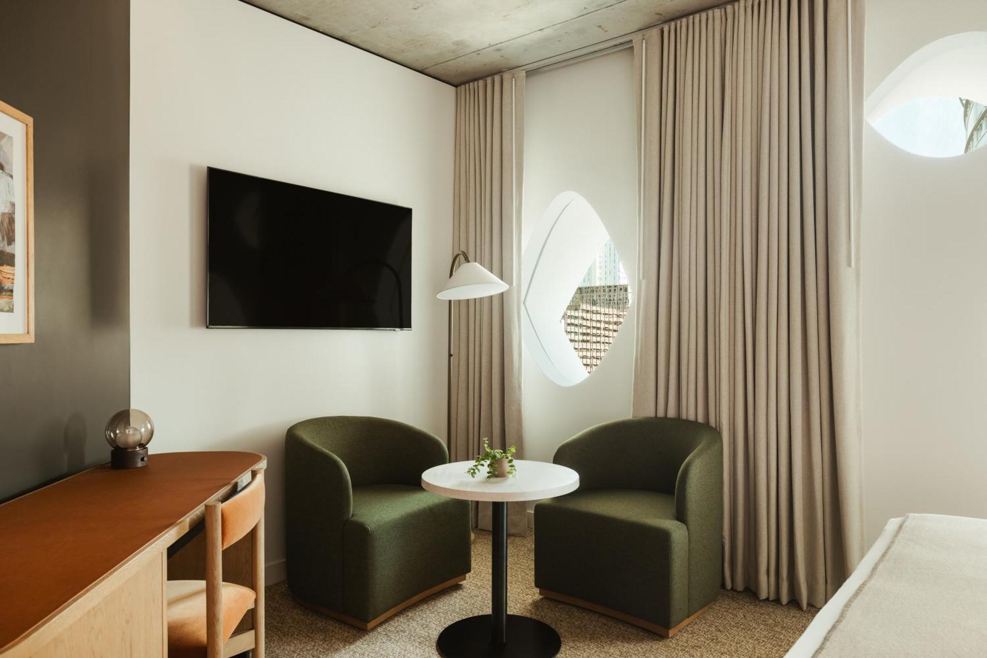 Populus Hotel 4*