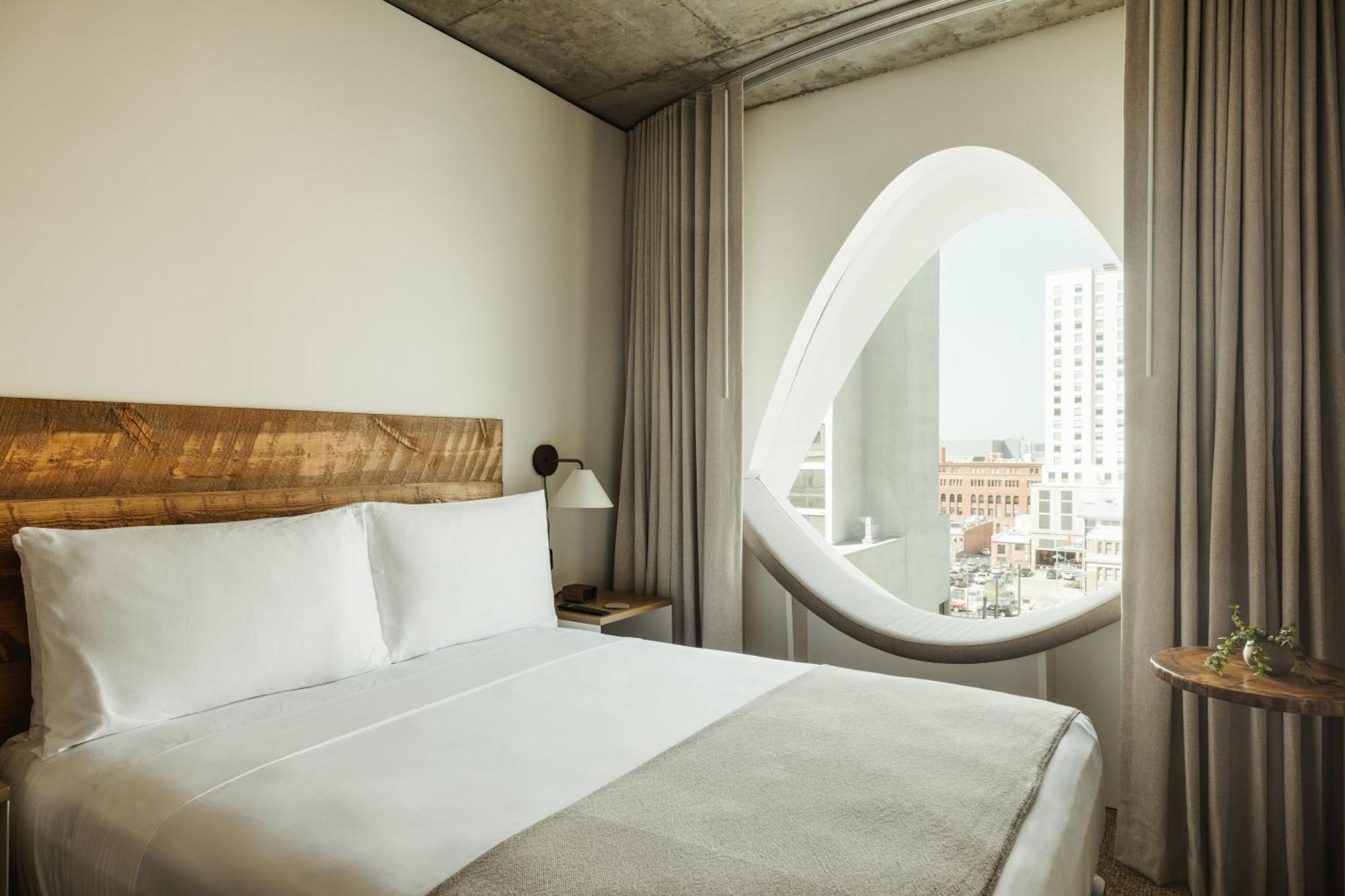 Populus Hotel 4*