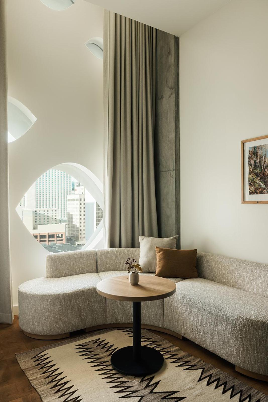 Populus Hotel 4*