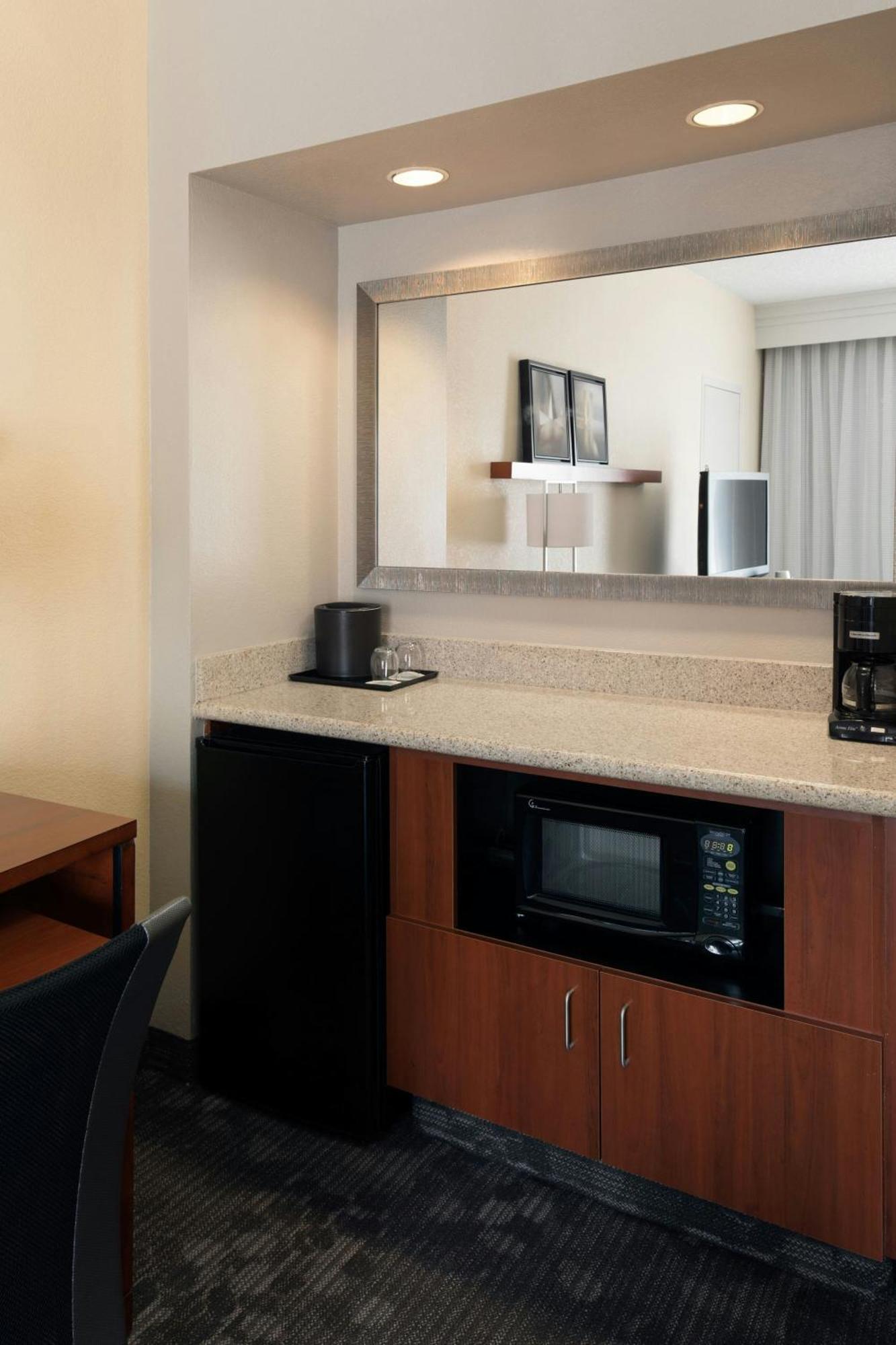 Hotel Courtyard By Marriott Central Park