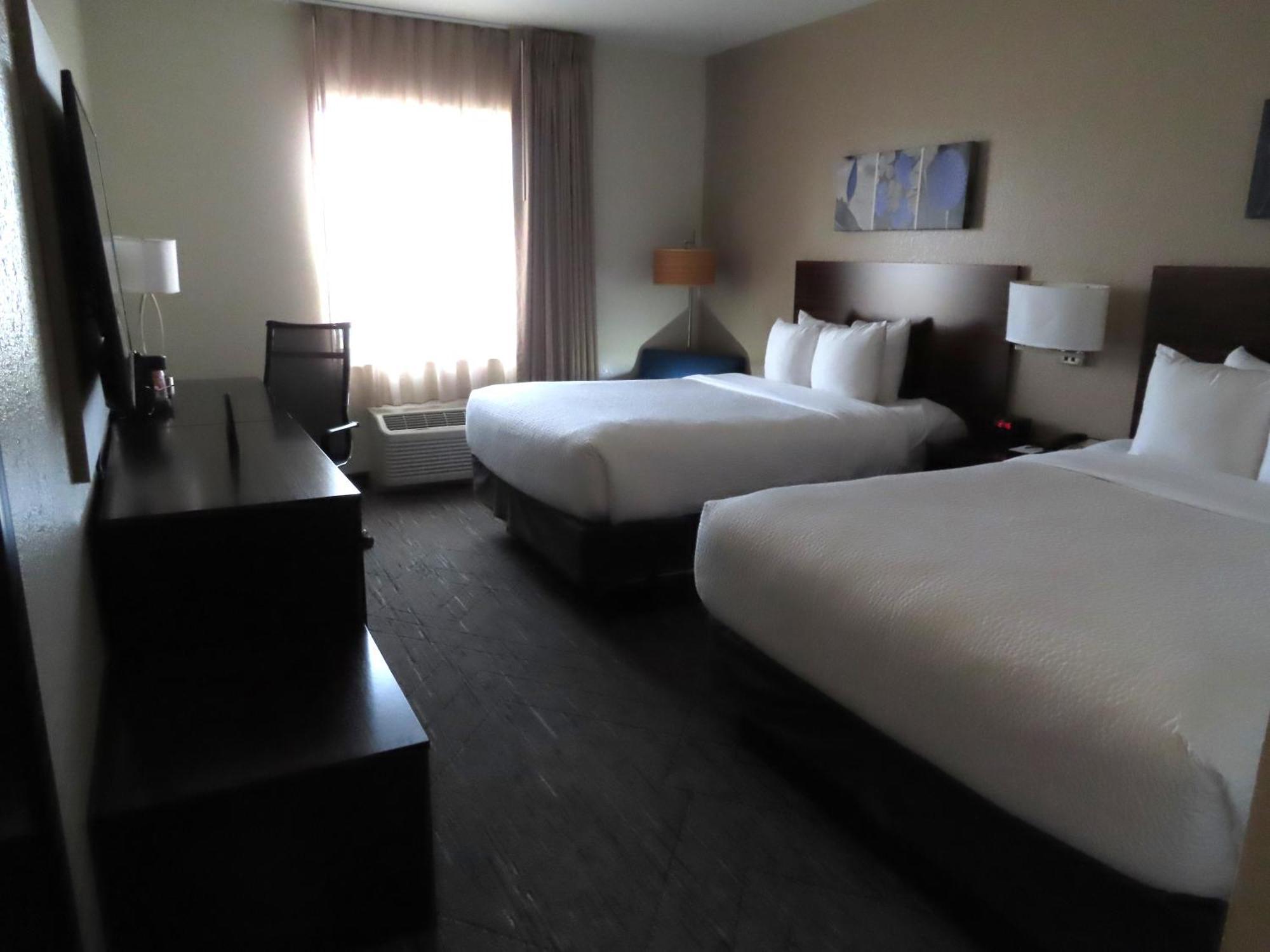 Sleep & International Airport Hotel 2*
