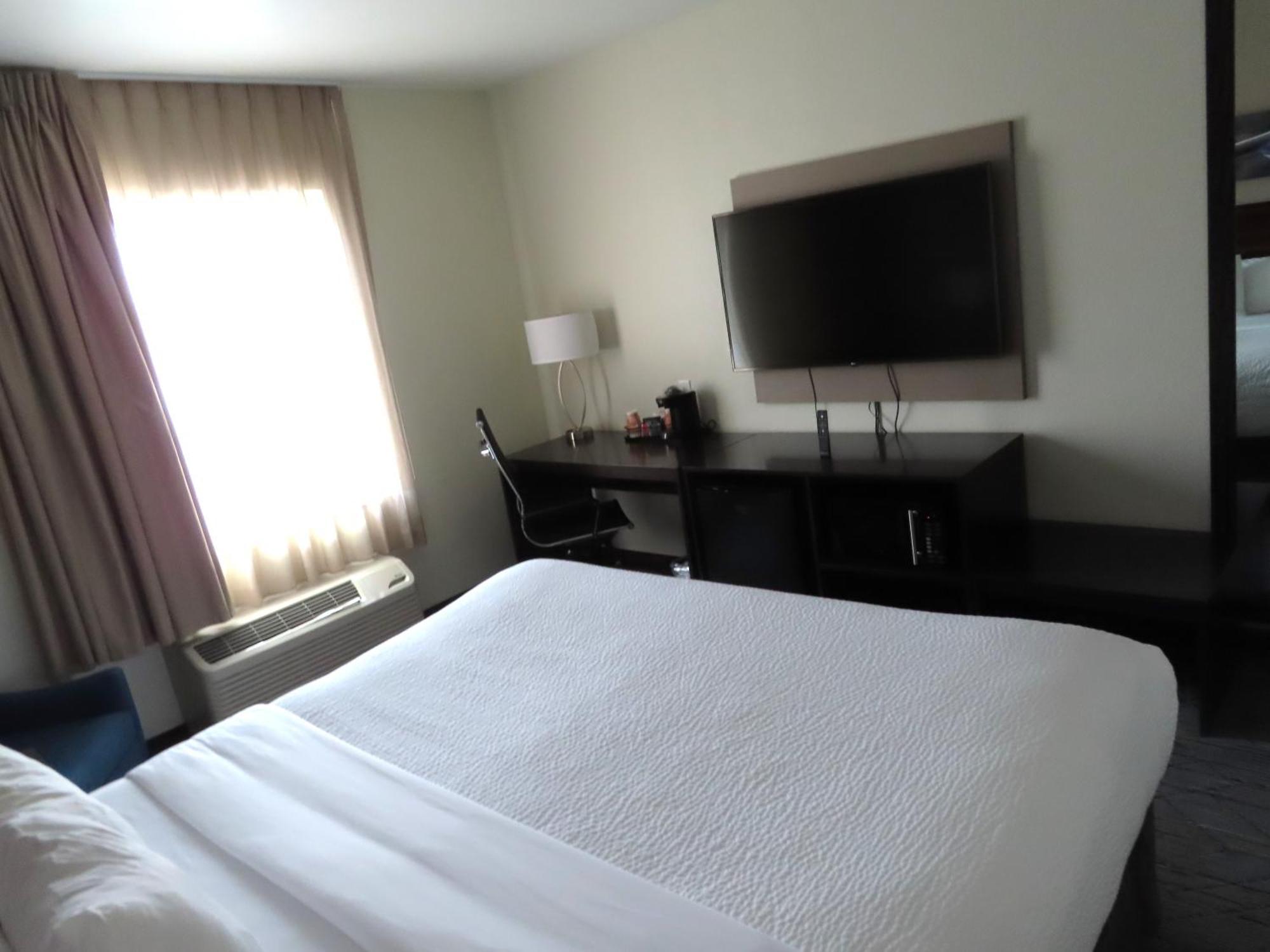 Sleep & International Airport Denver