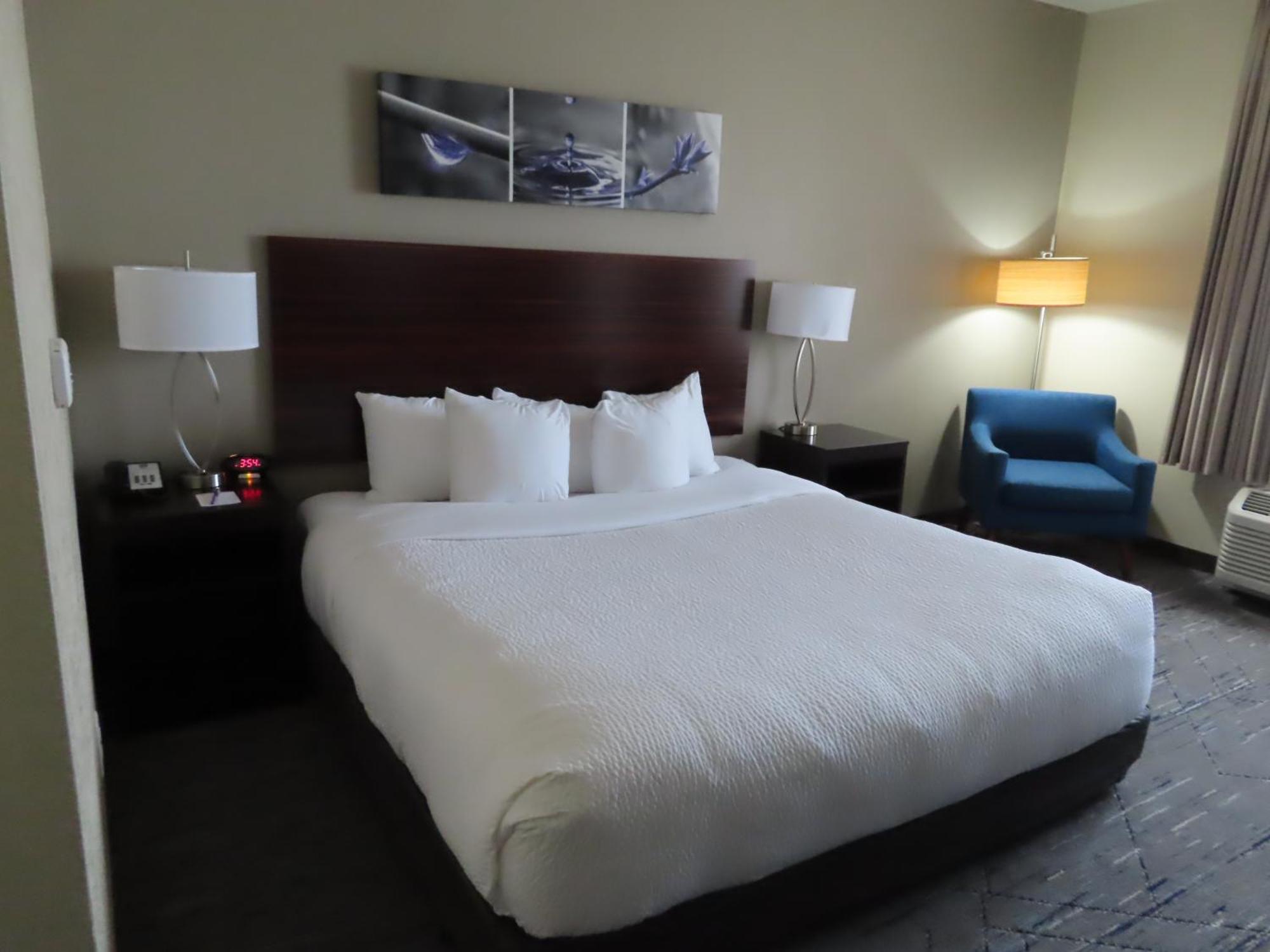 Hotel Sleep & International Airport 2*