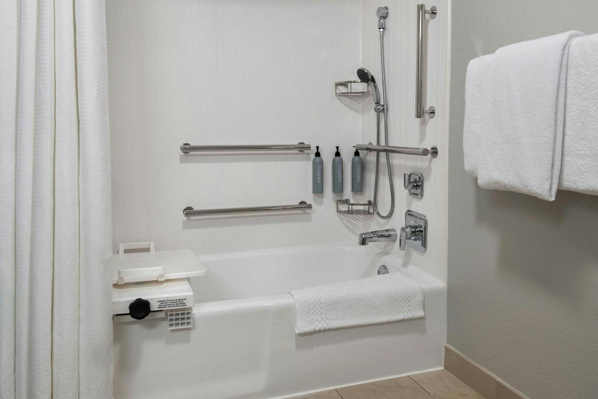 Courtyard By Marriott Central Park 3* Denver