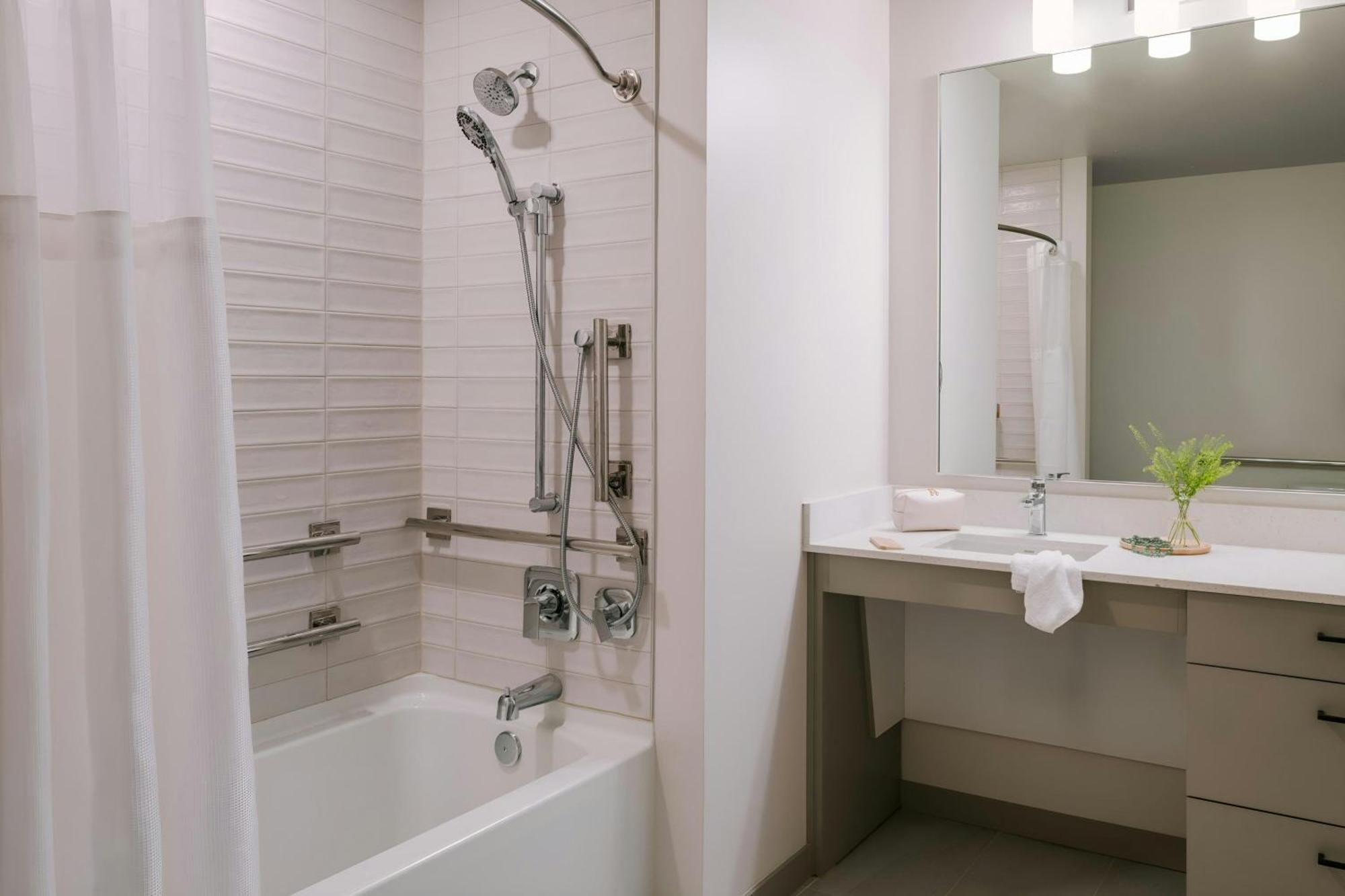 Sonder By Marriott Bonvoy Skyline Lohi