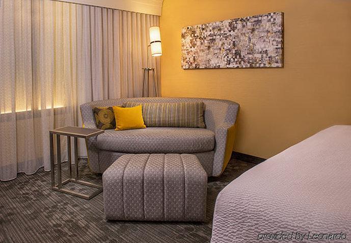 Courtyard By Marriott Central Park