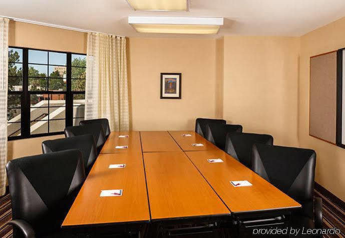 Downtown Hotel 3*